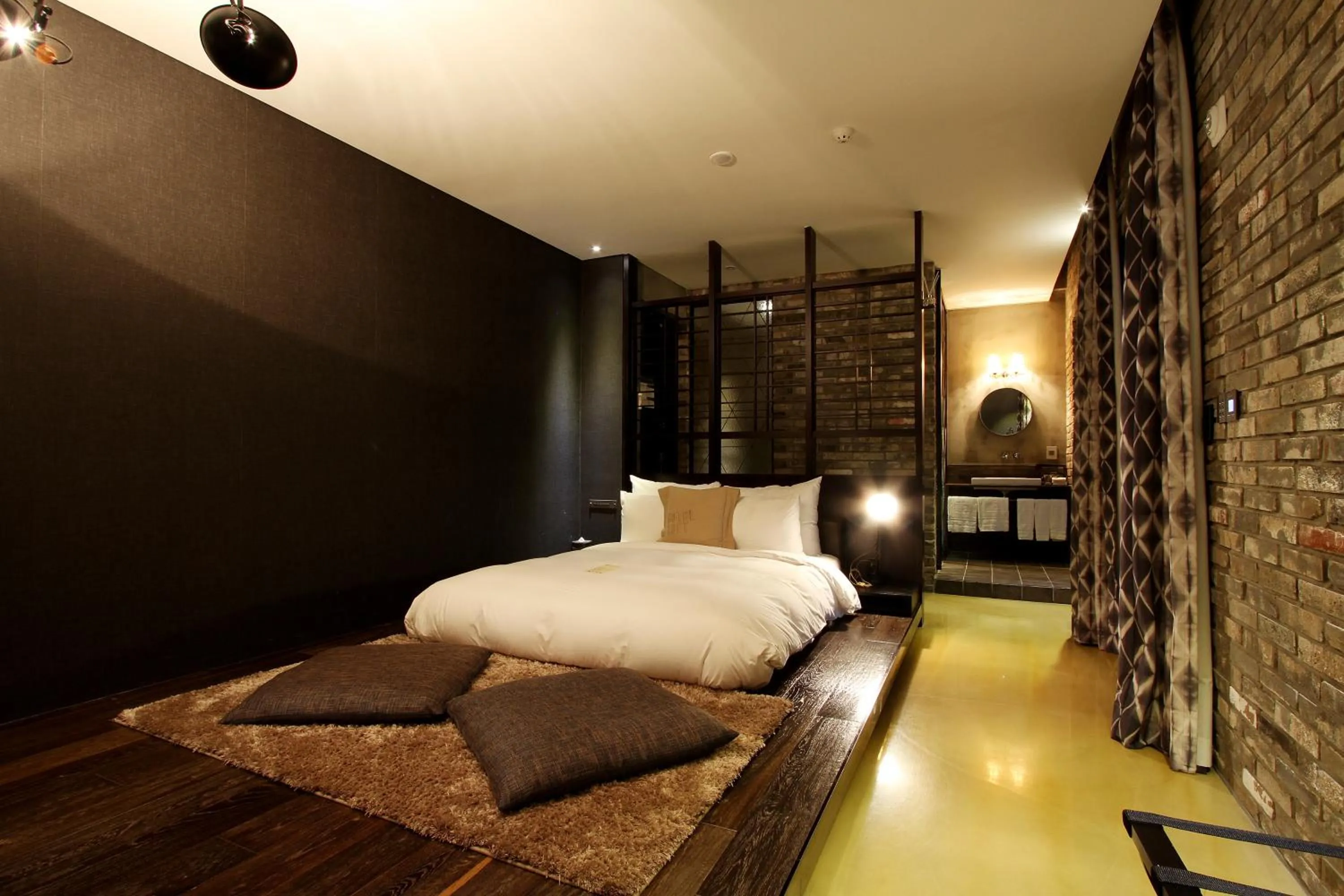 Photo of the whole room, Bed in Boutique Hotel Loft
