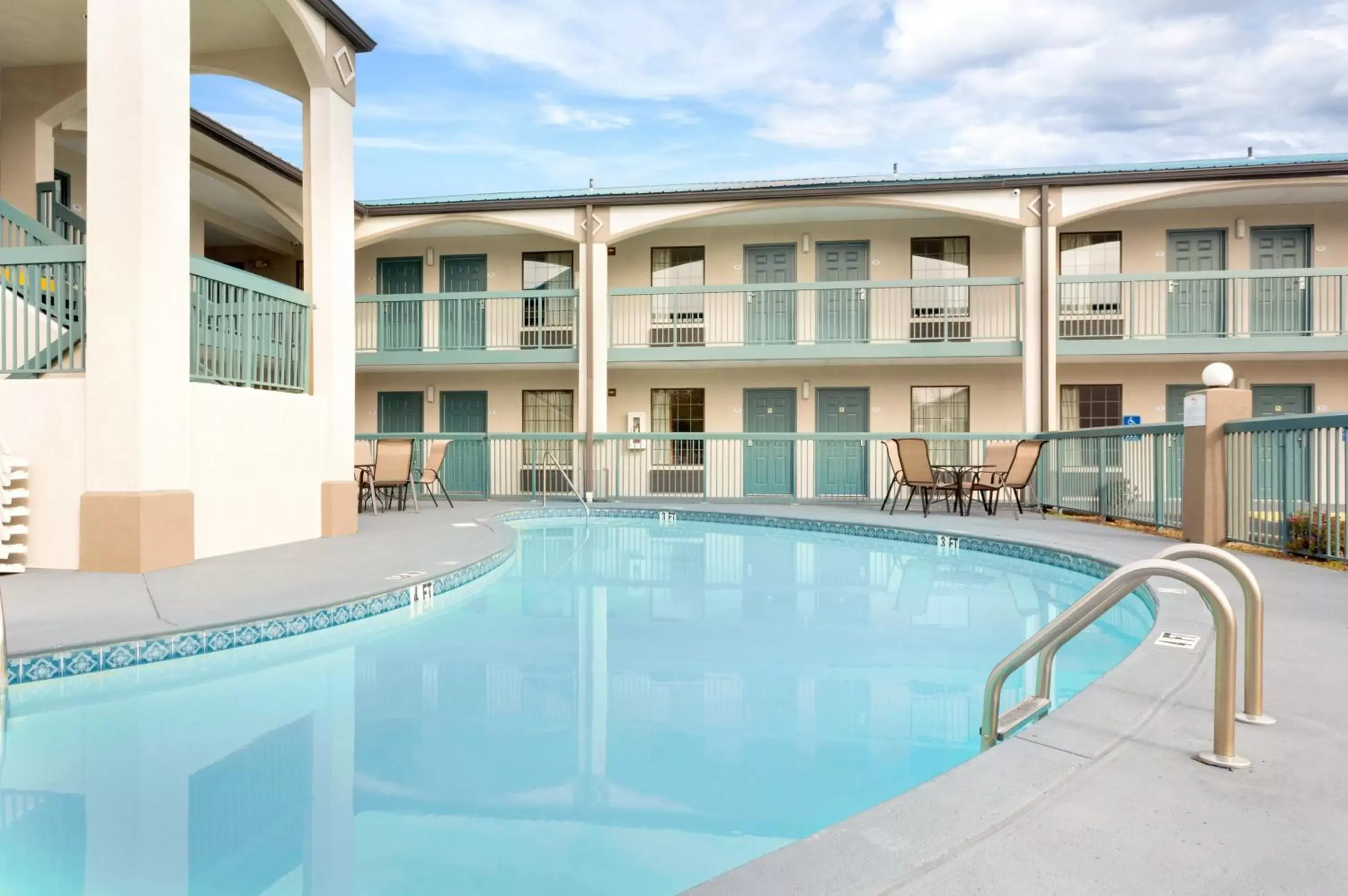 Swimming Pool in Baymont by Wyndham Gallatin