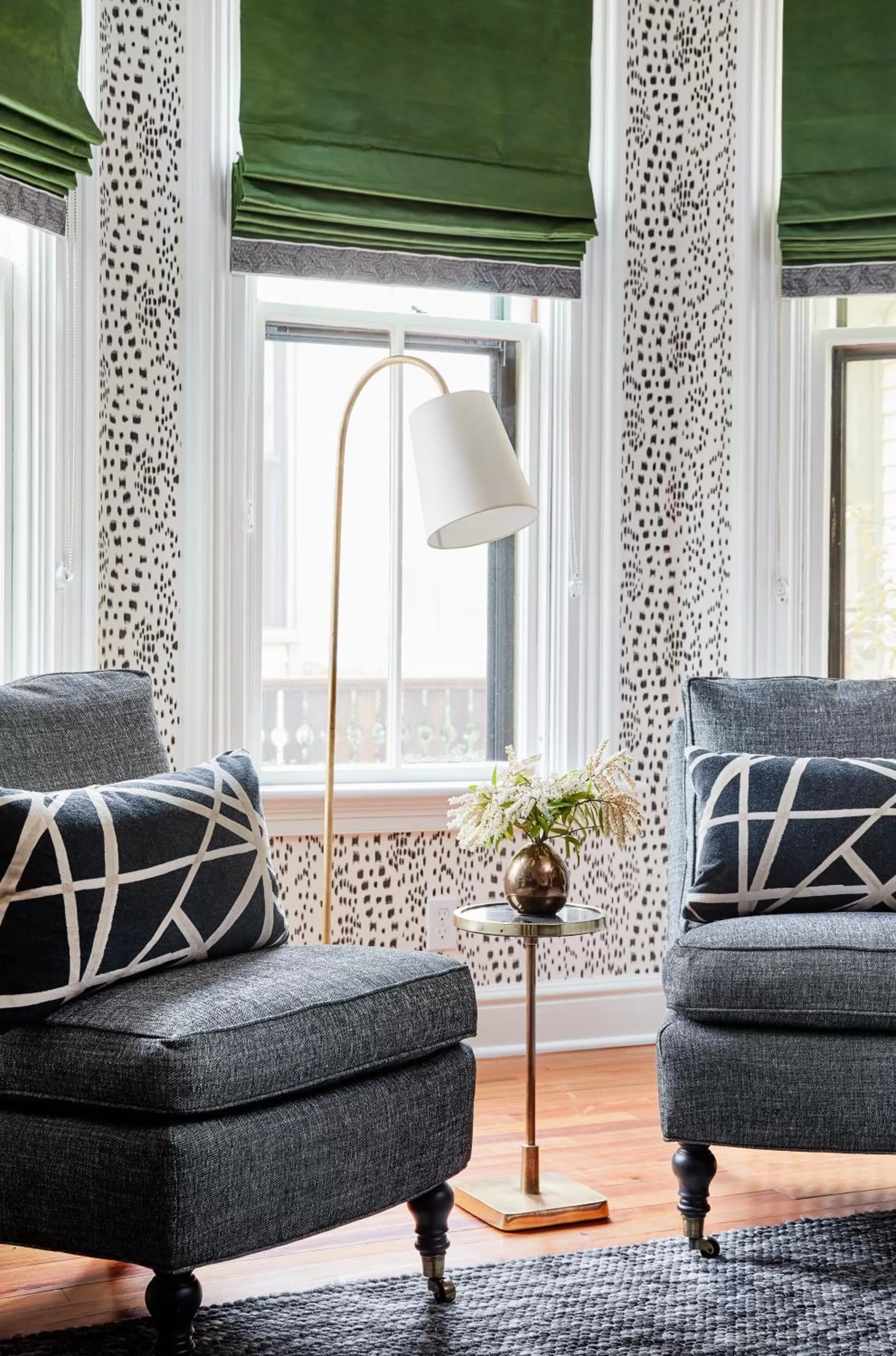 Seating area in The Cliffside Inn