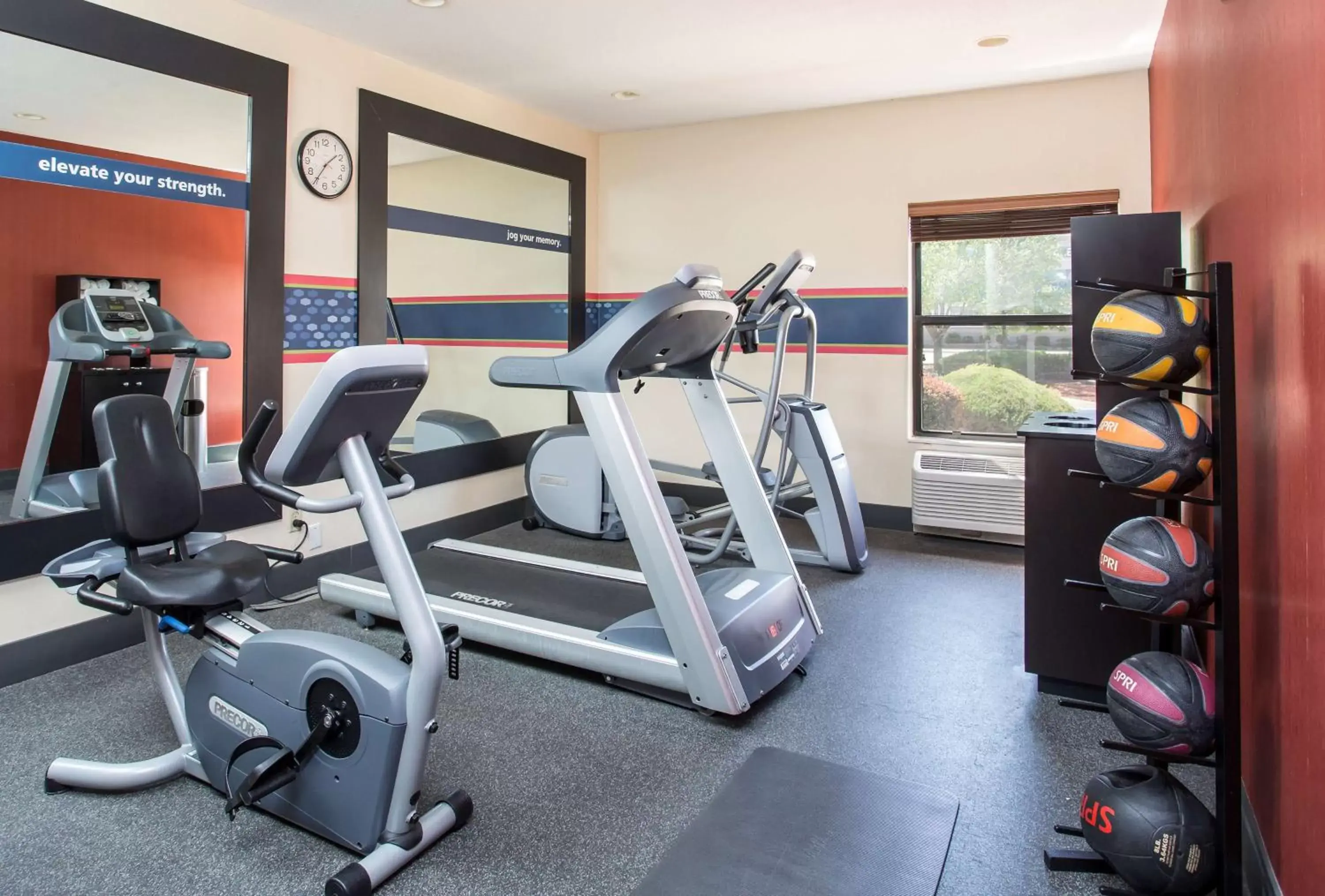 Fitness centre/facilities, Fitness Center/Facilities in Hampton Inn Shawnee