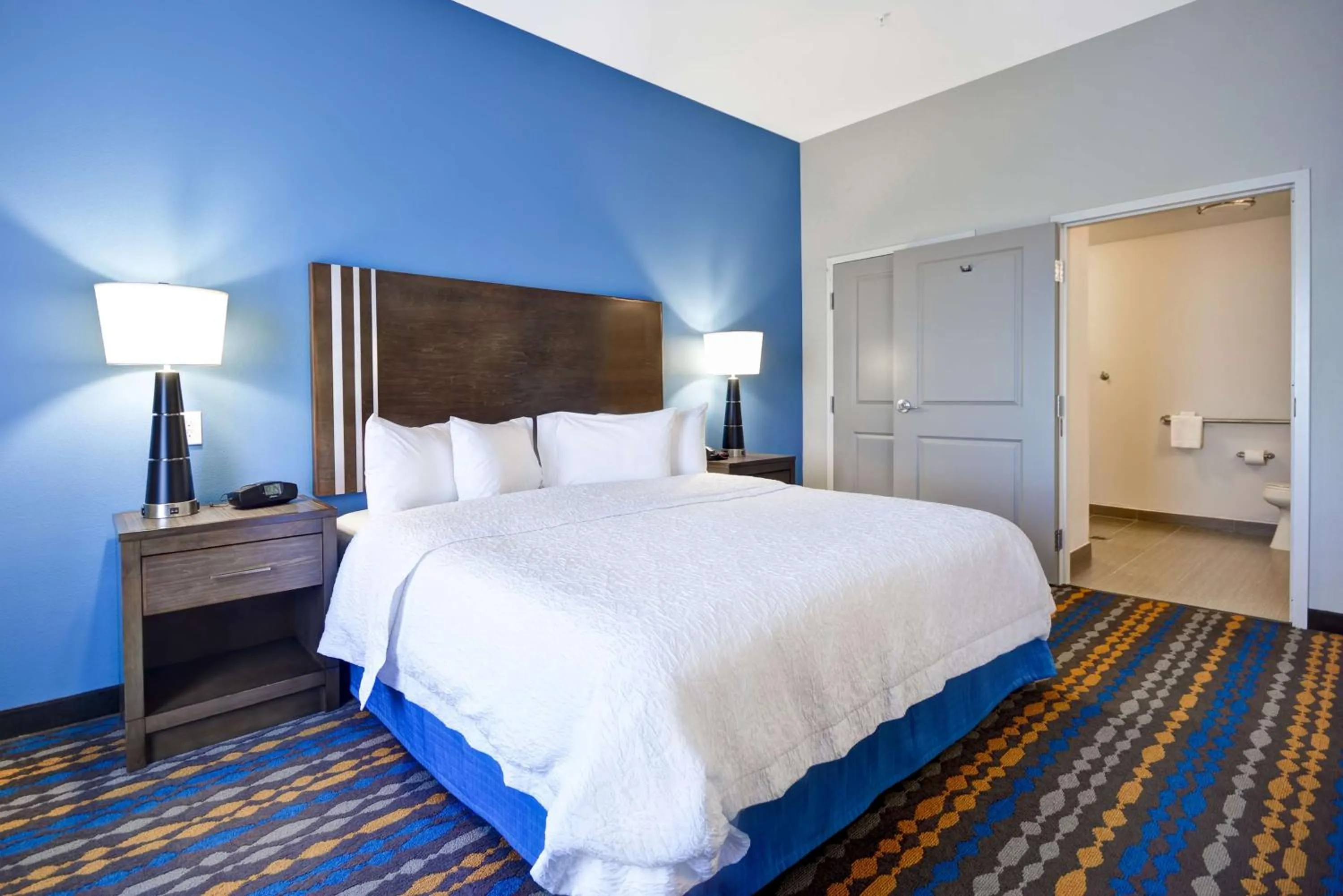 Bed in Hampton Inn Kenedy