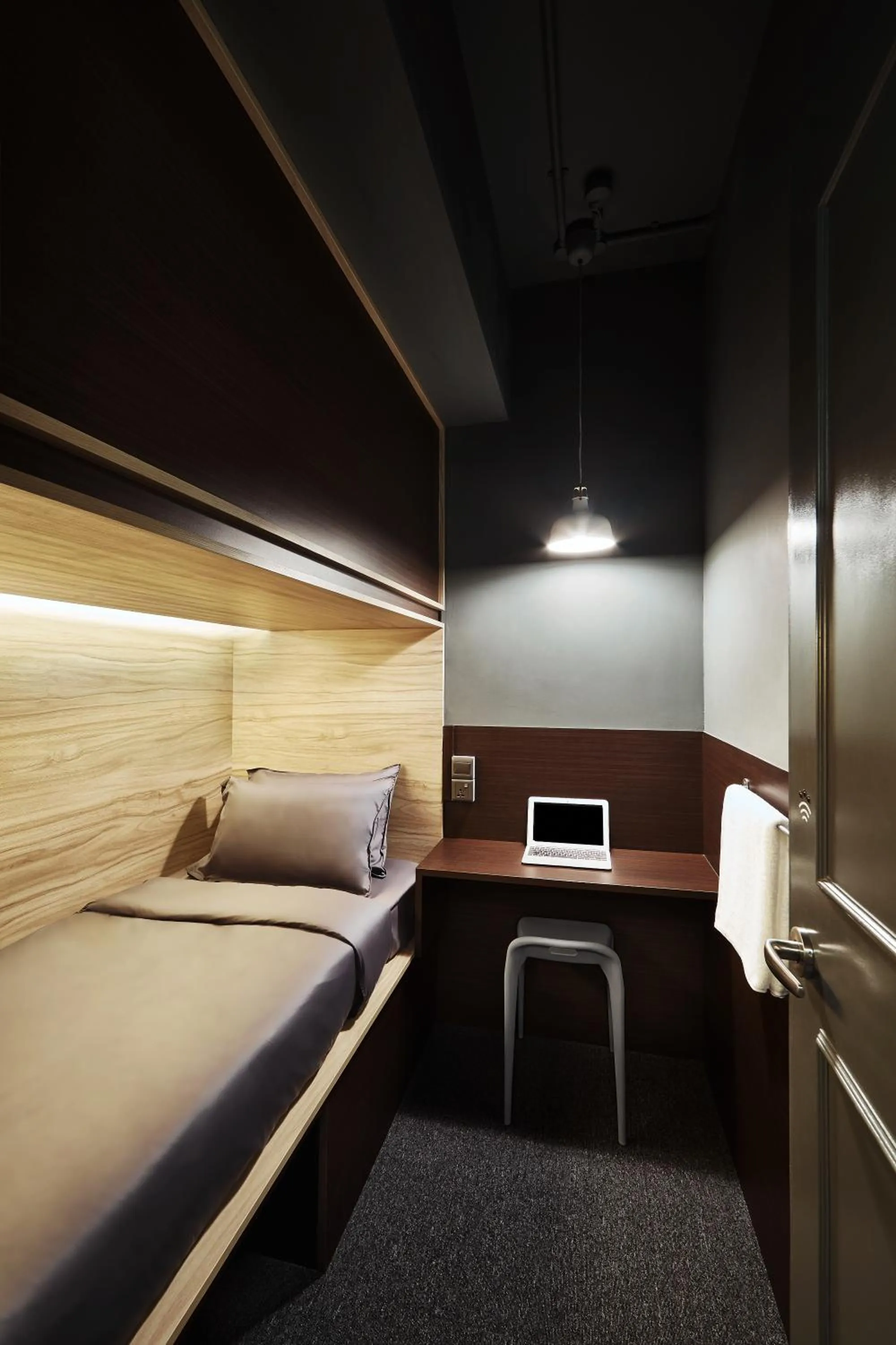 Photo of the whole room, Bed in The Pod at Beach Road Boutique Capsule Hotel