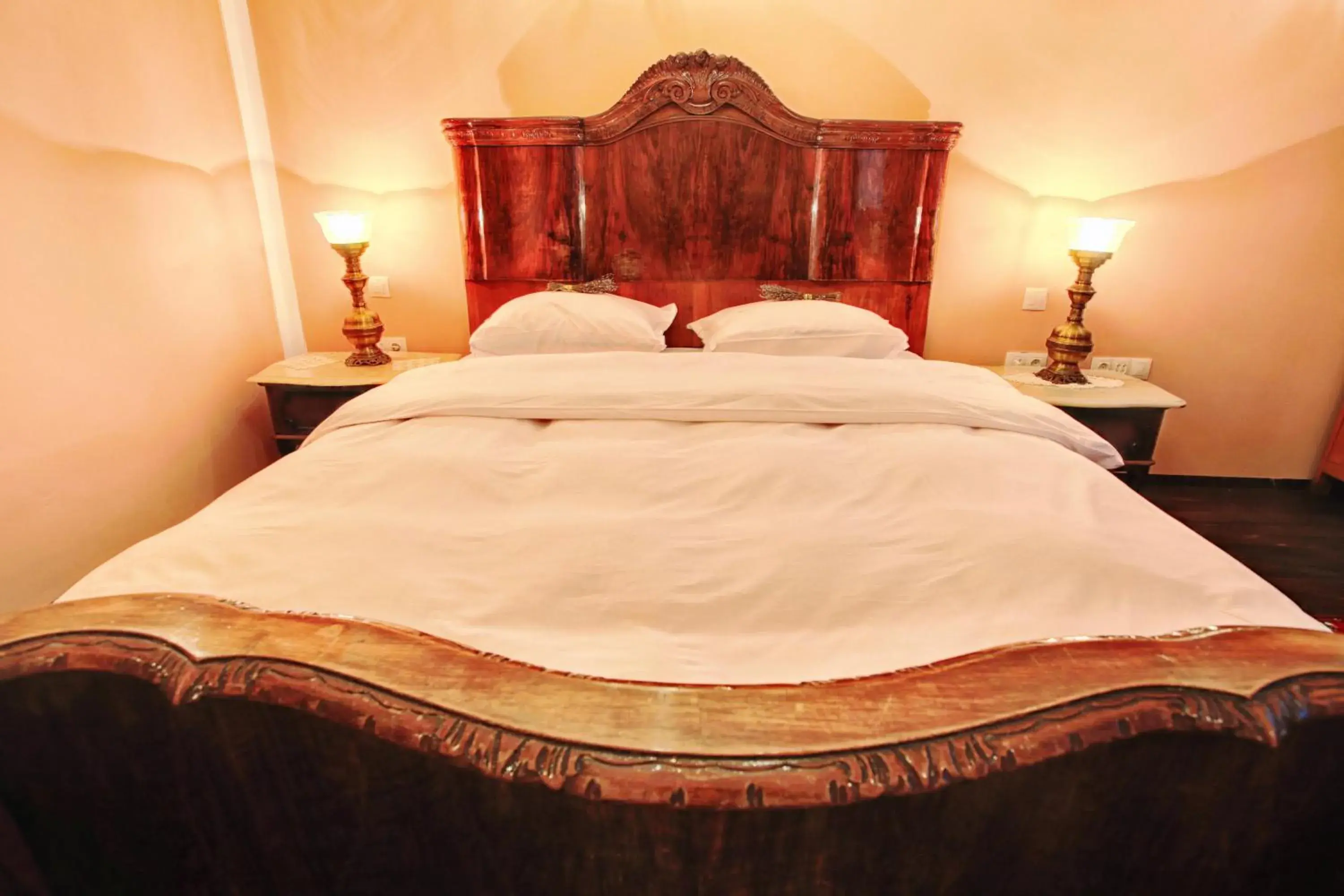 Bed in Hotel Evmolpia