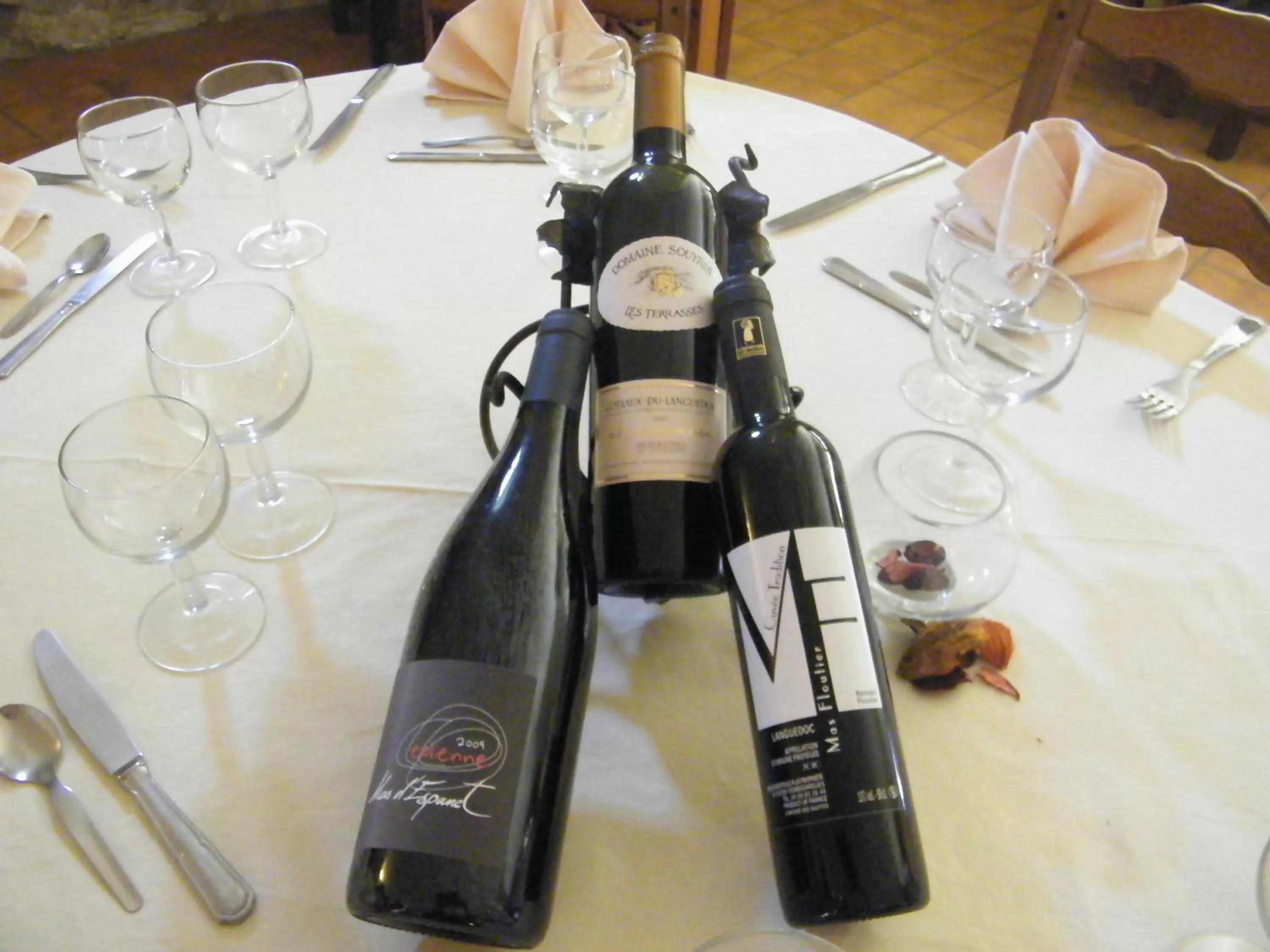 Food and drinks in Logis Hotel Restaurant L'Esquielle