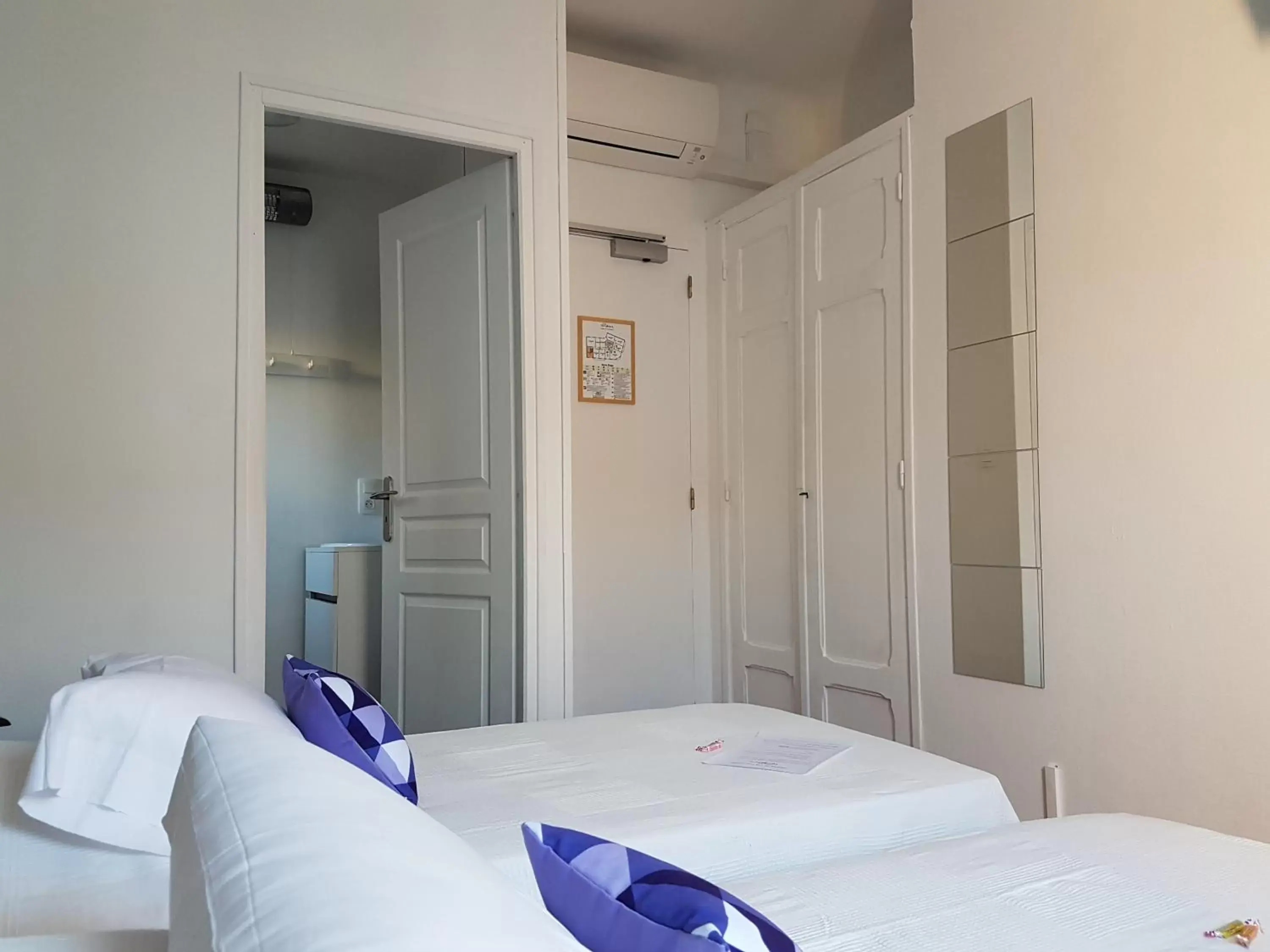 Bedroom, Bed in Villa TerraMera Hôtel