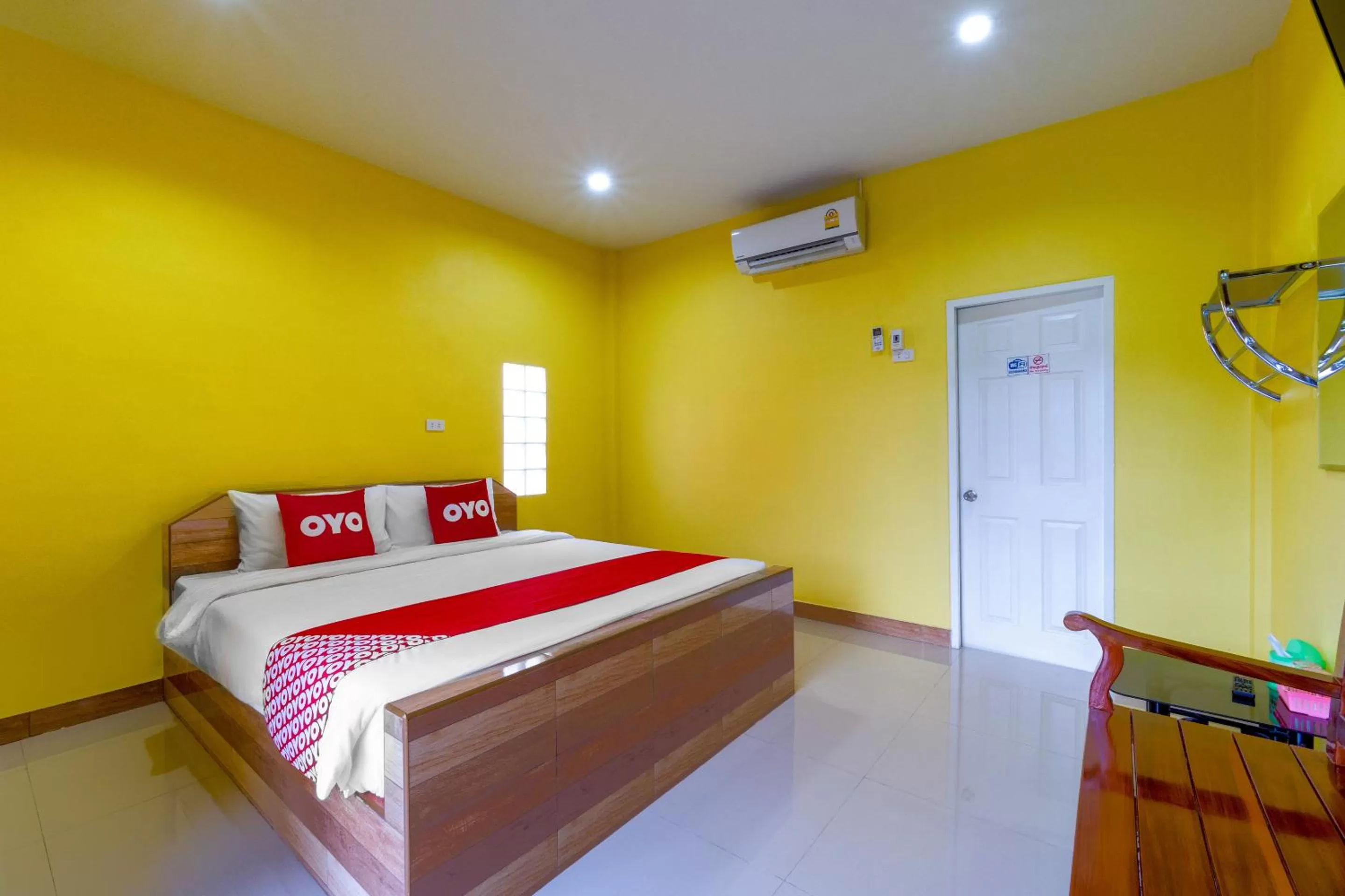 Bedroom, Bed in OYO 1044 Vassana Resort