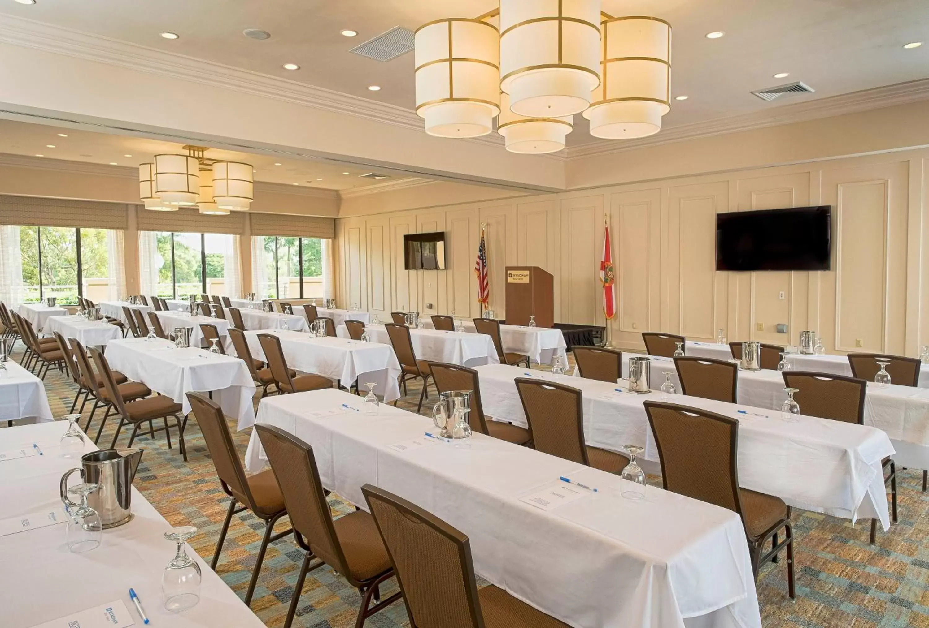 Business facilities in Wyndham Boca Raton Hotel