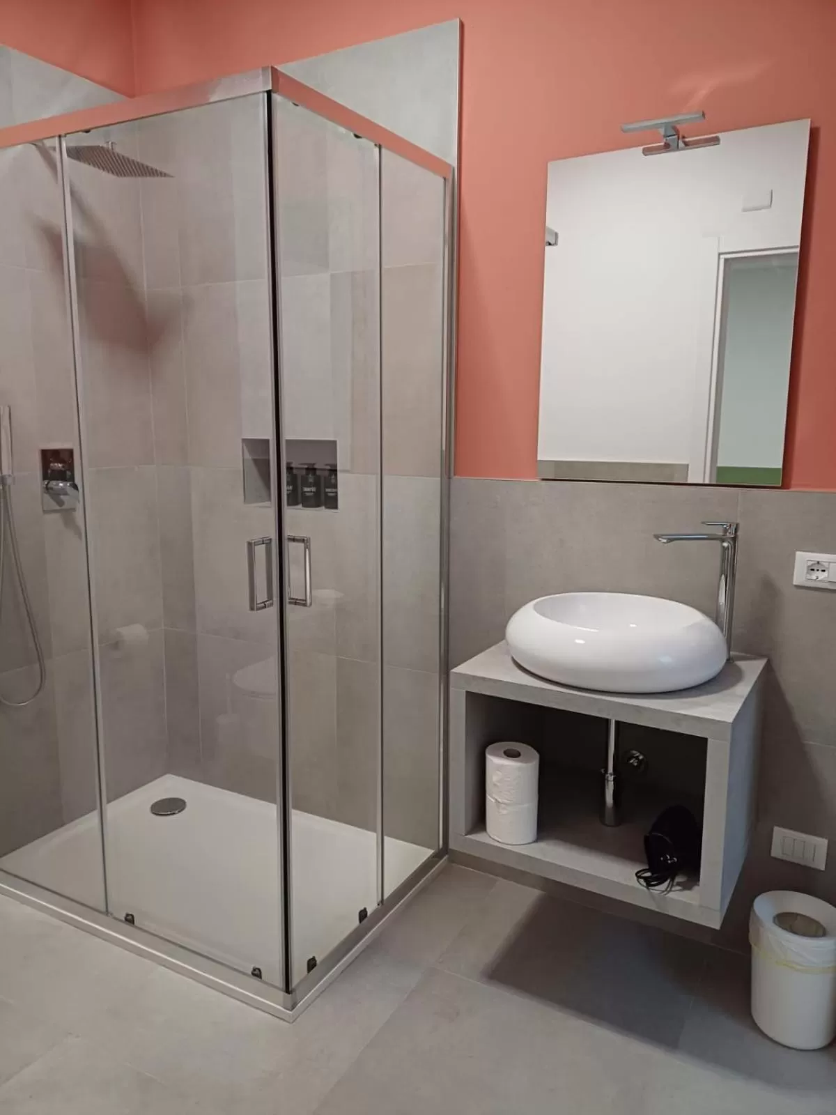 Shower, Bathroom in B&B NAR