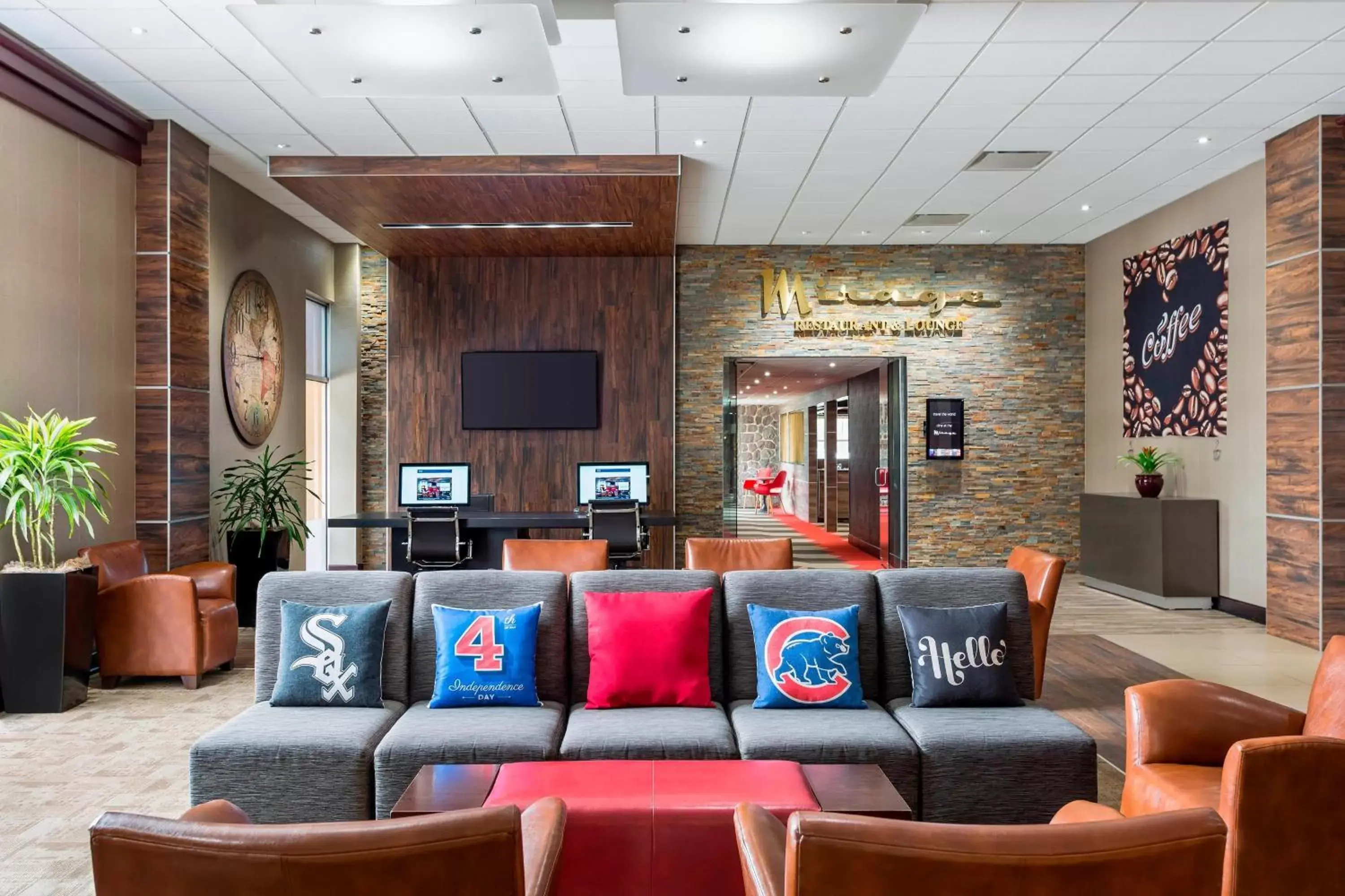 Lobby or reception, Seating Area in Four Points by Sheraton Chicago O'Hare