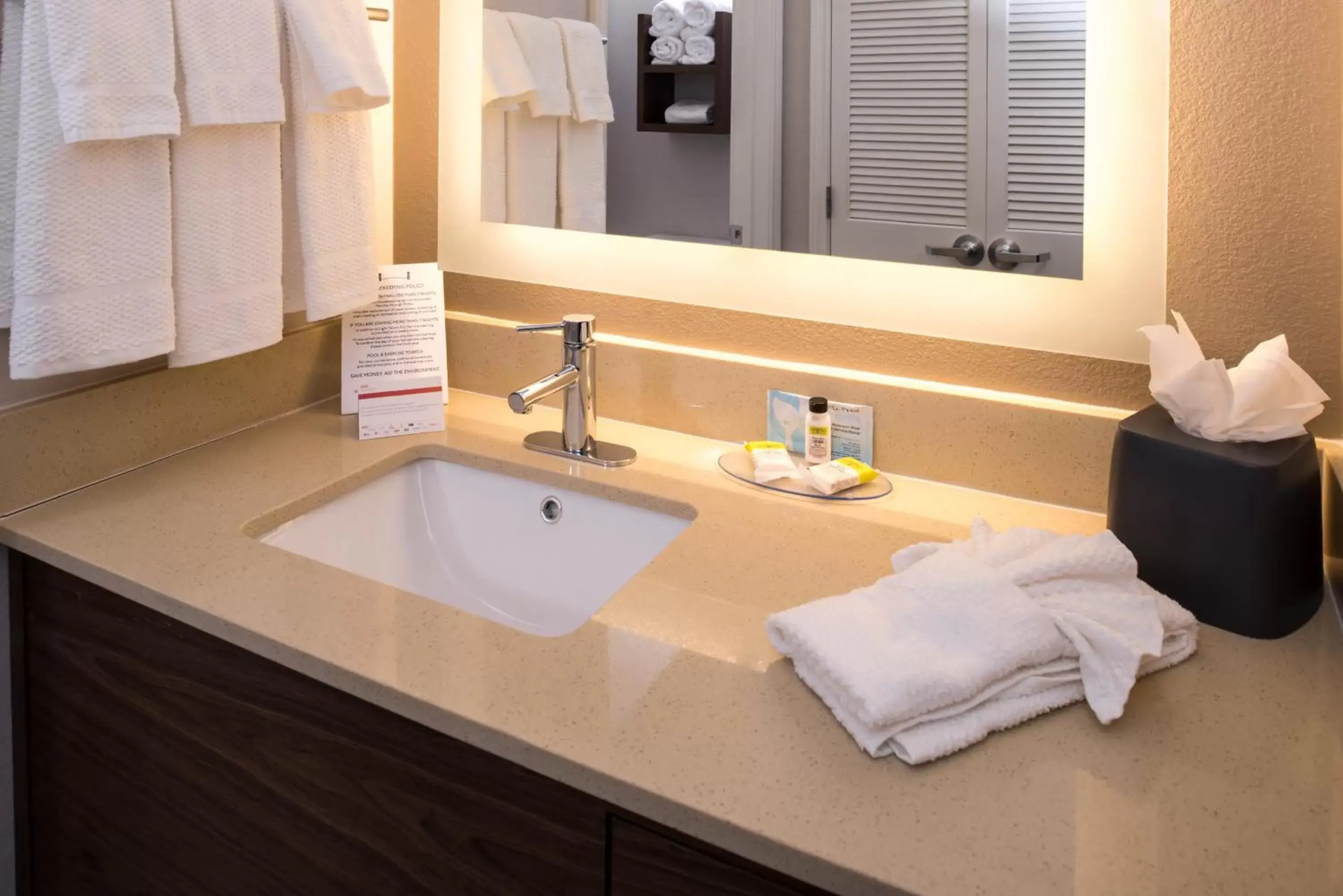 Photo of the whole room, Bathroom in Staybridge Suites - Pecos, an IHG Hotel