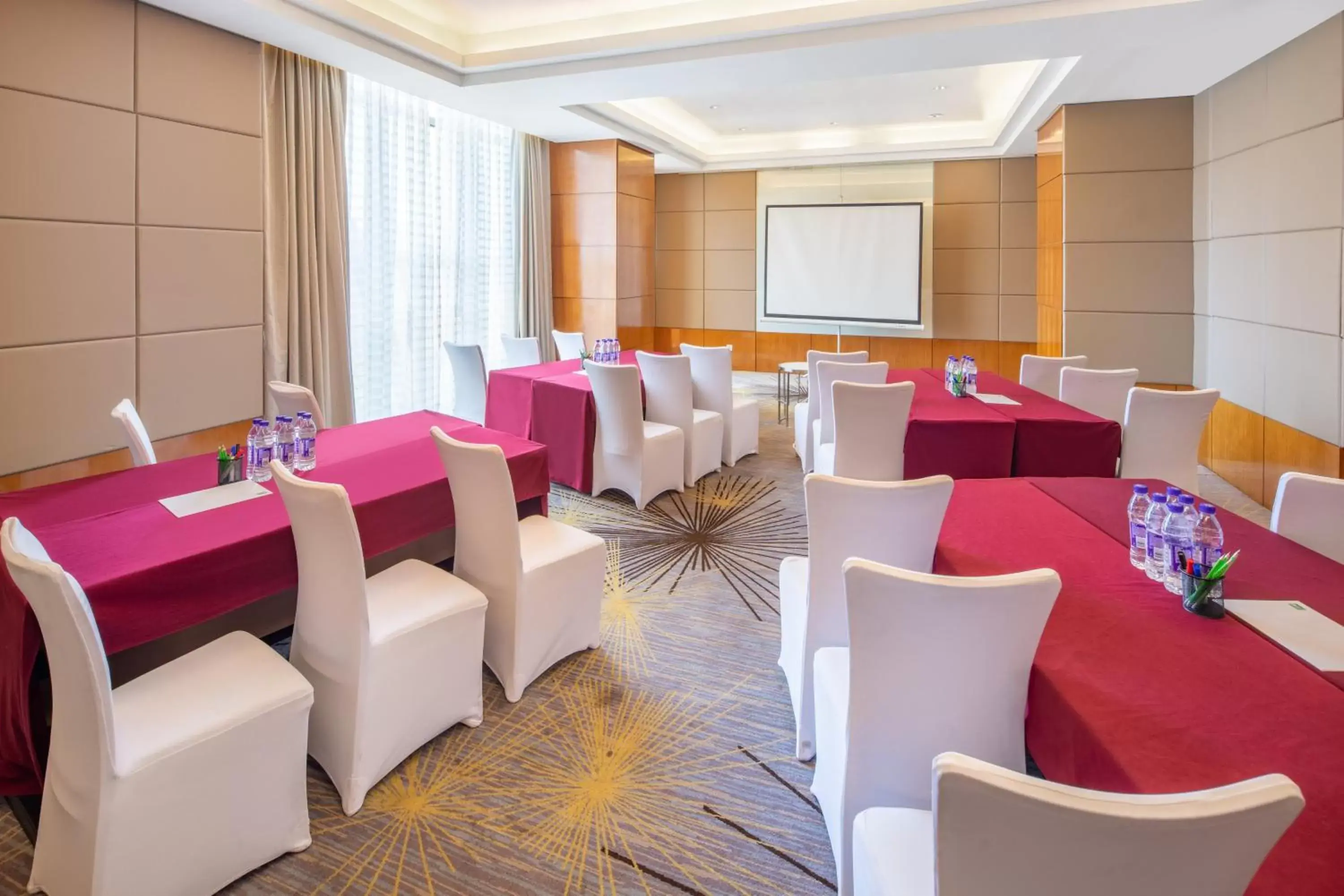 Meeting/conference room in Holiday Inn Tianjin Riverside, an IHG Hotel