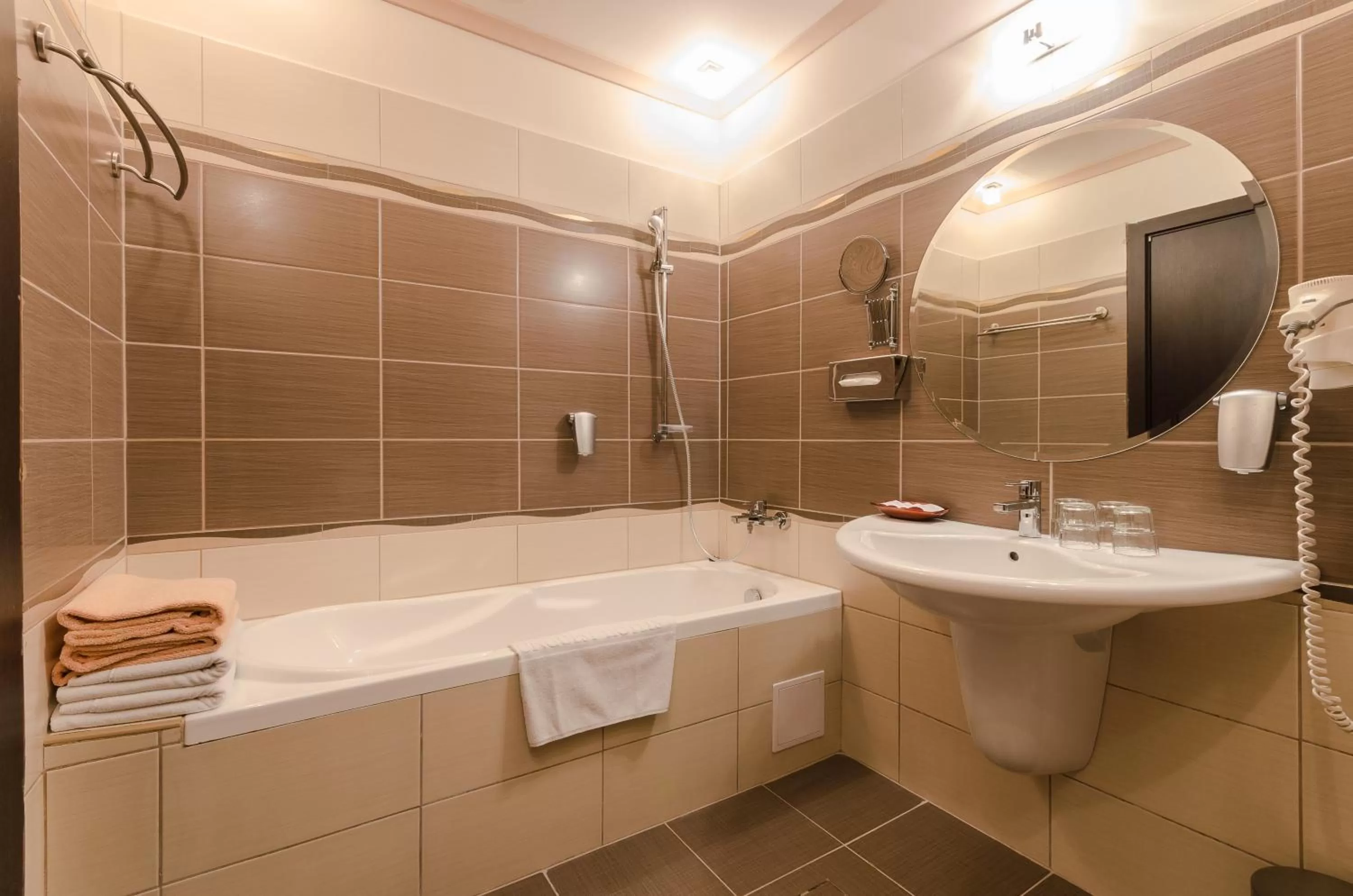 Bathroom in Hunguest Hotel Apollo