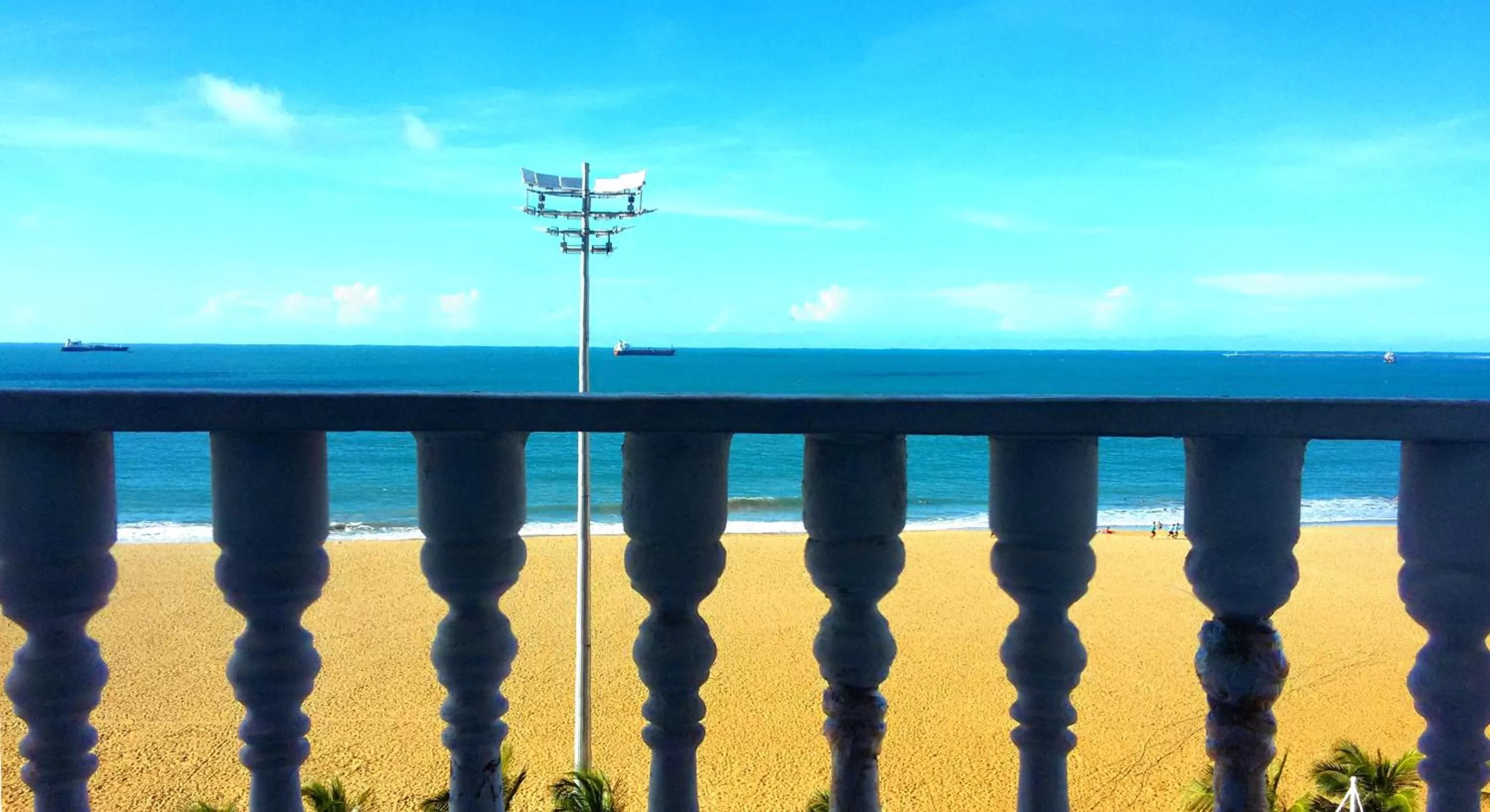 Property building in Classic Residence Beira Mar