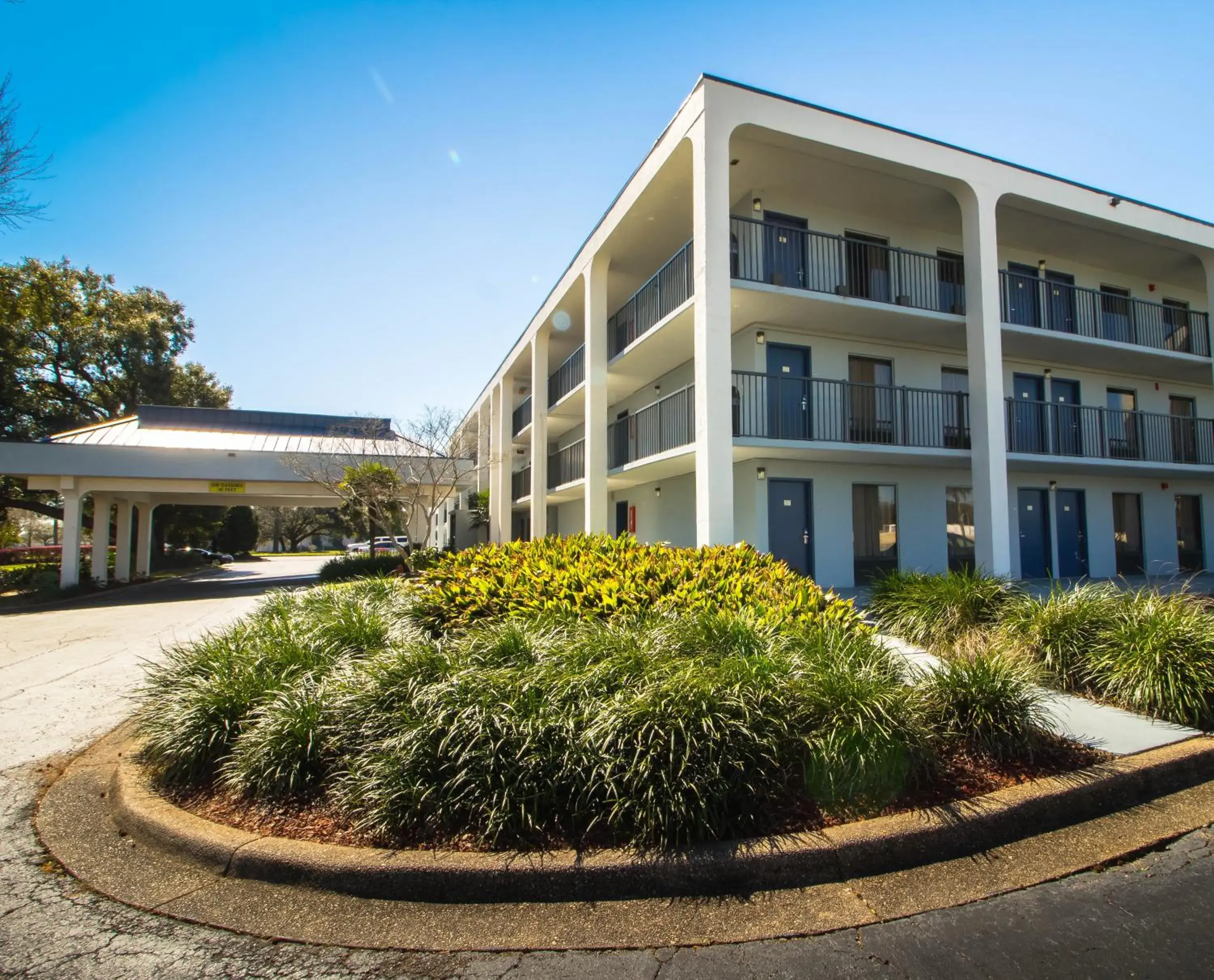 Property building in Sweet Dream Inn - University Park Property building in Sweet Dream Inn - University Park