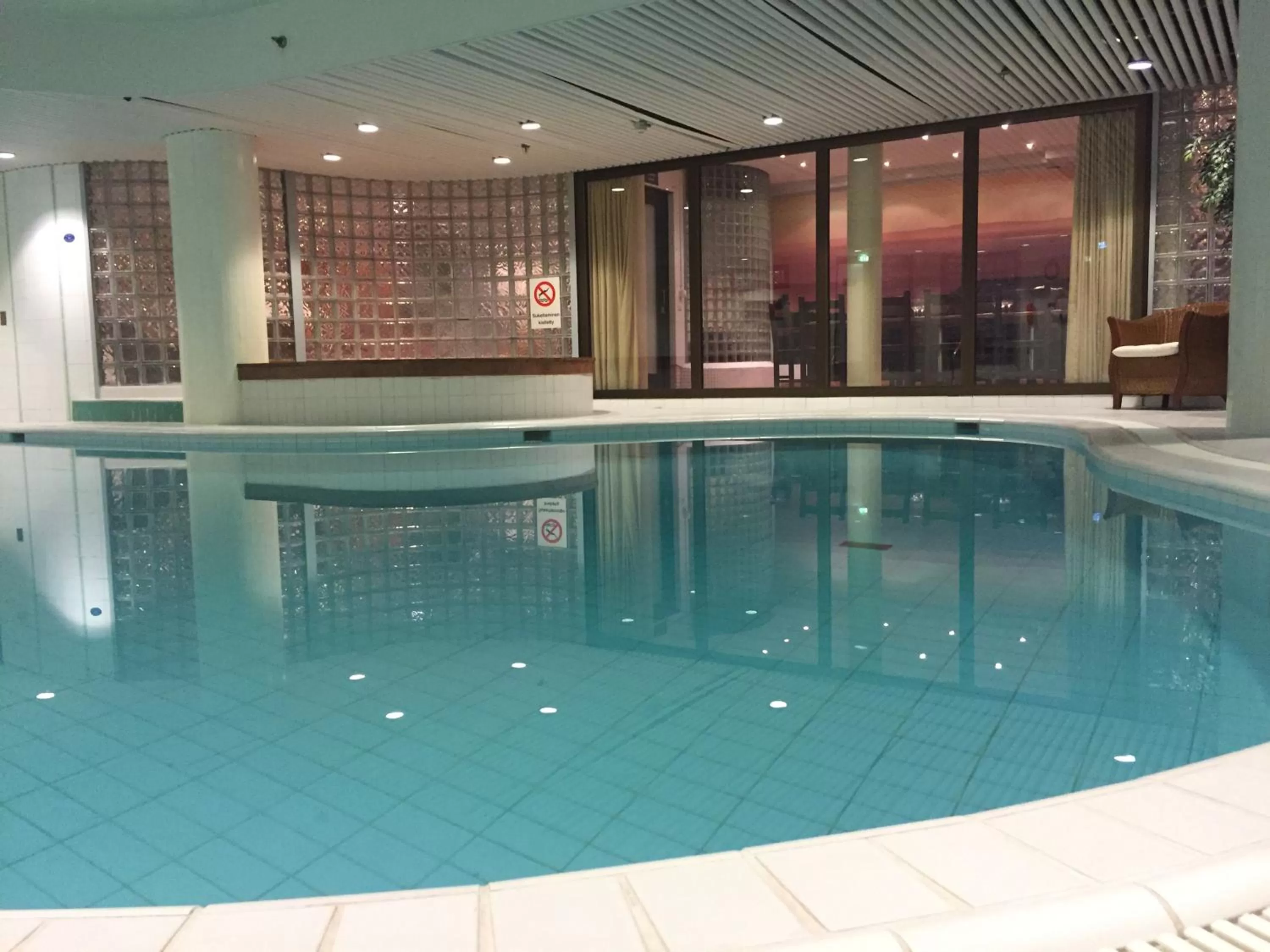 Swimming pool in Lapland Hotels Oulu