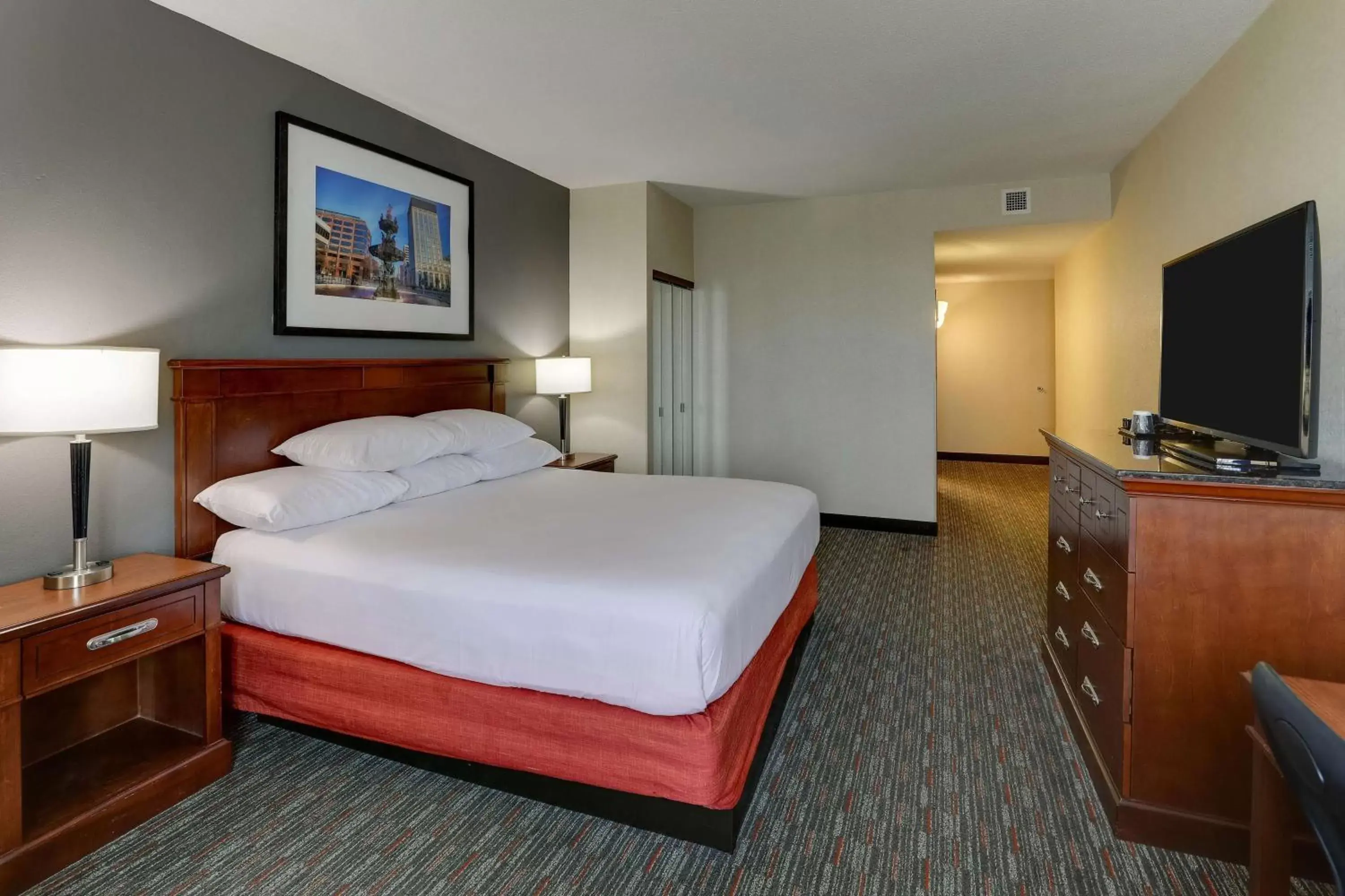 Bedroom, Bed in Drury Inn & Suites Montgomery