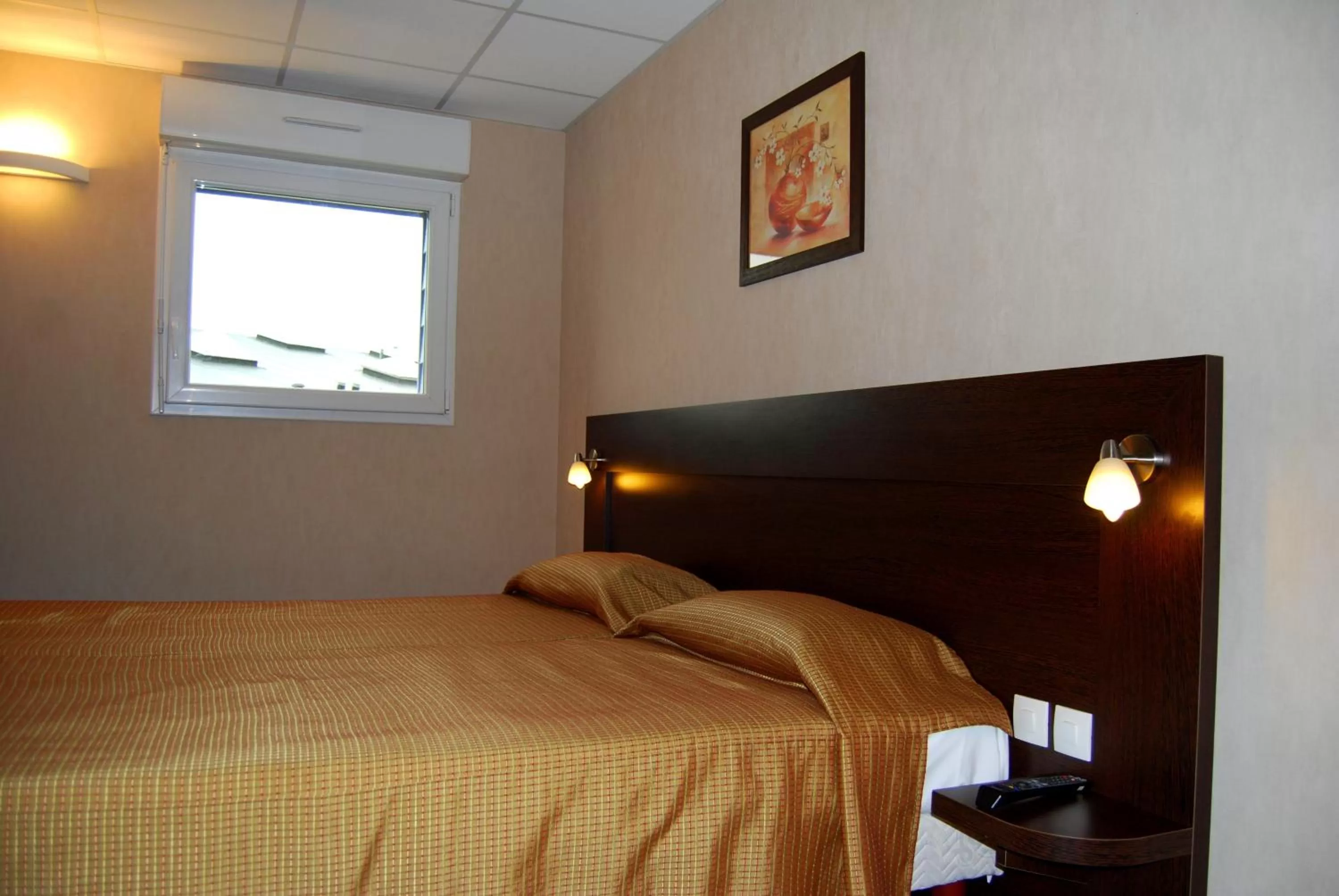 Photo of the whole room, Bed in Le Logis De La Lys