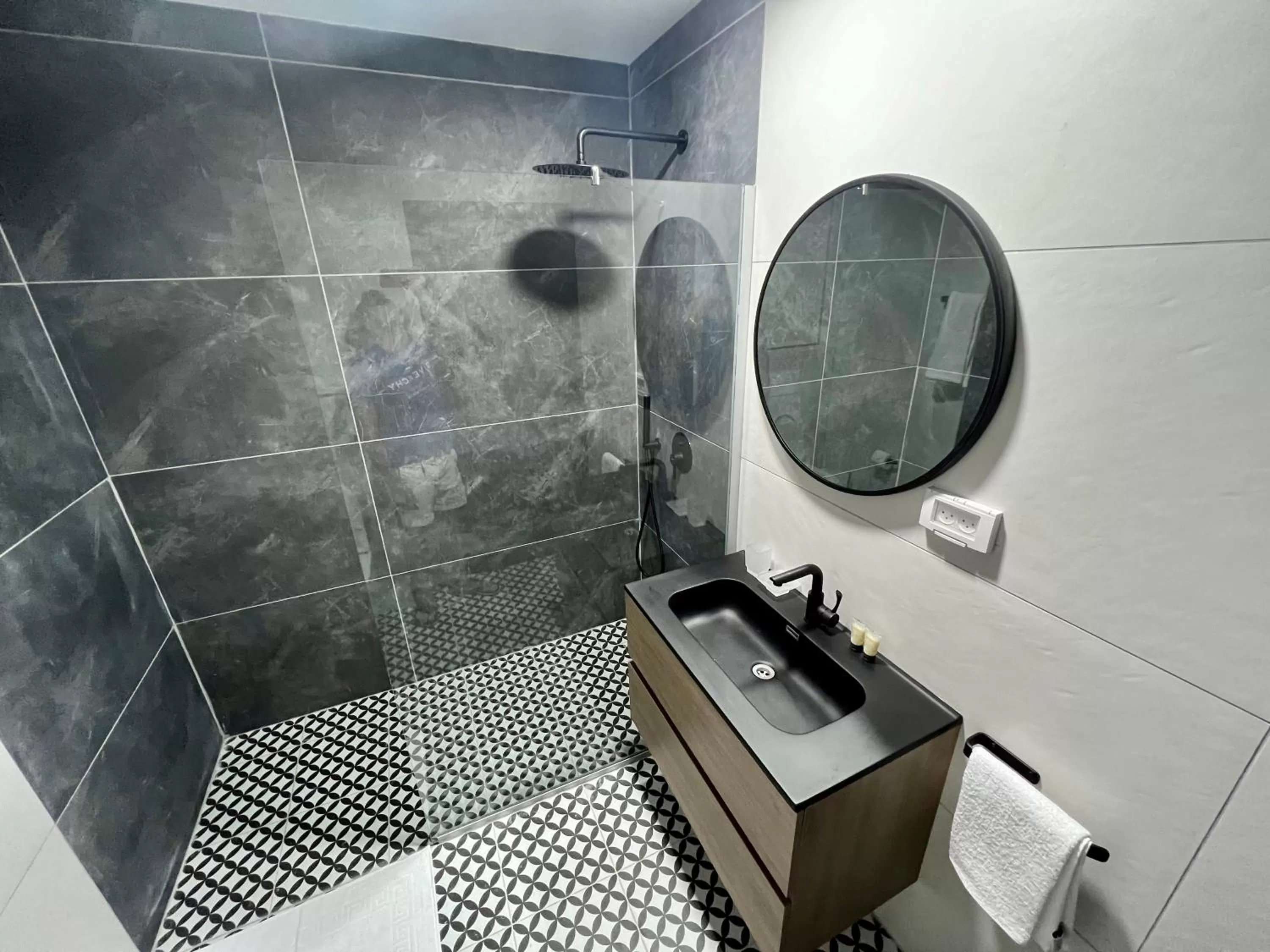 Shower in בוטיק רפאל Boutique Rafael