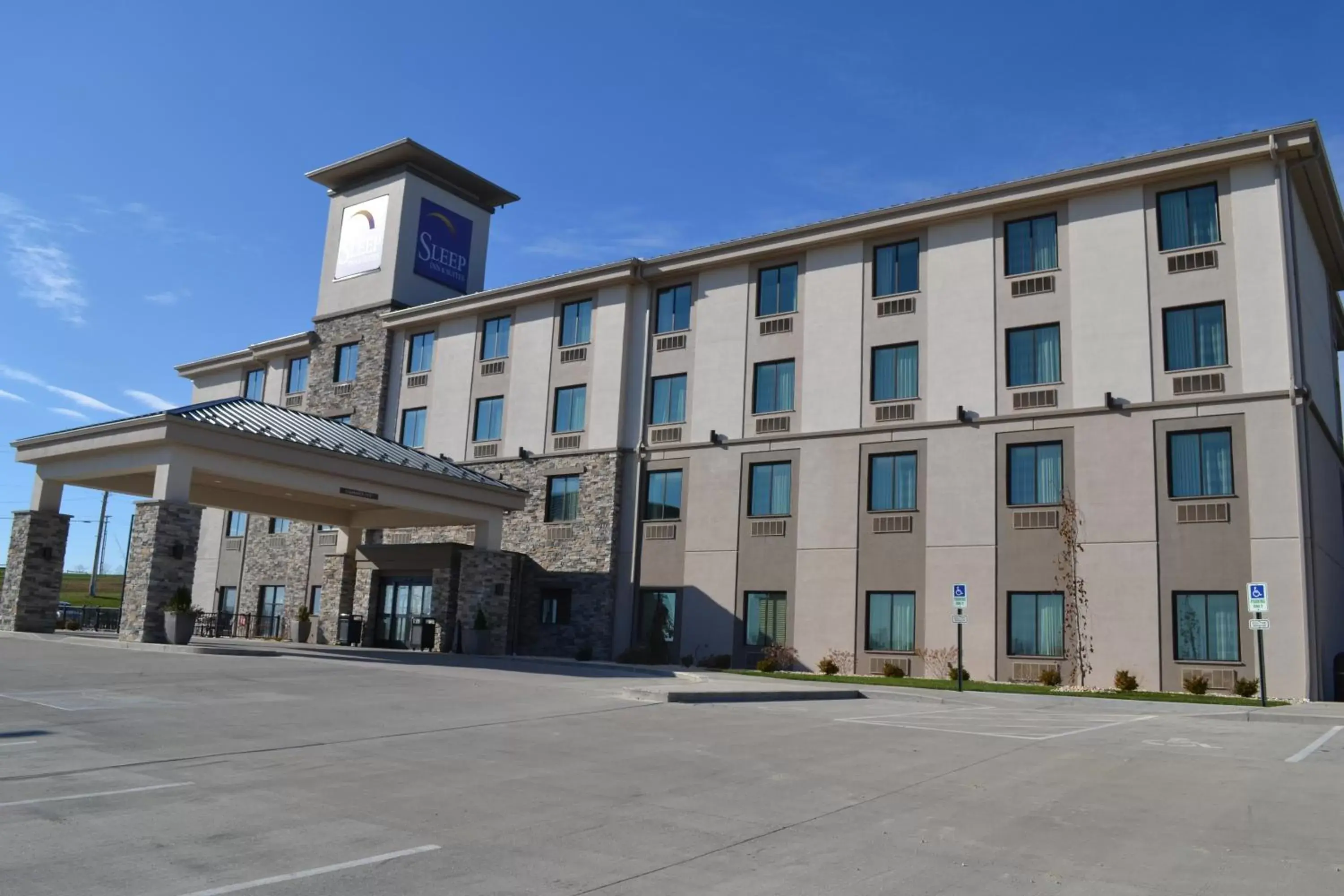 Facade/entrance, Property Building in Sleep Inn & Suites Belmont - St. Clairsville