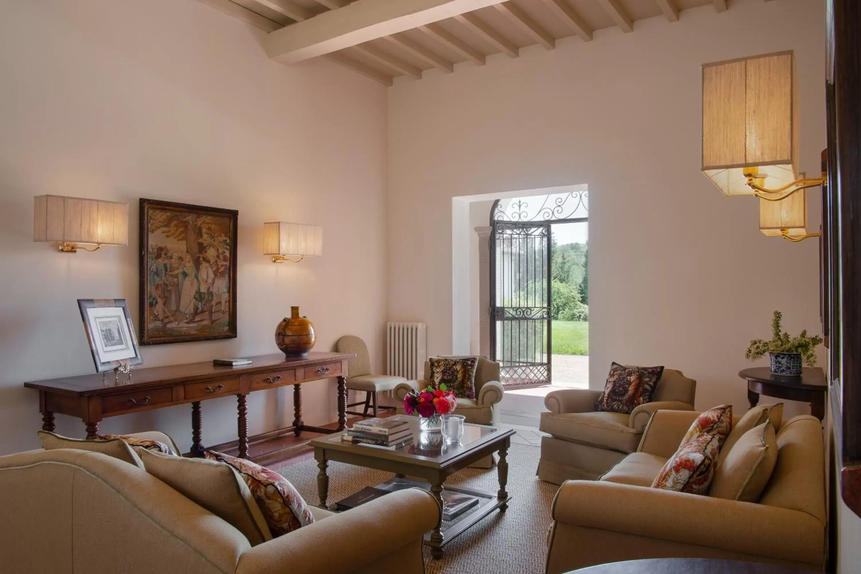 Living room, Seating Area in VIESCA Suites & Villas Il Borro Toscana