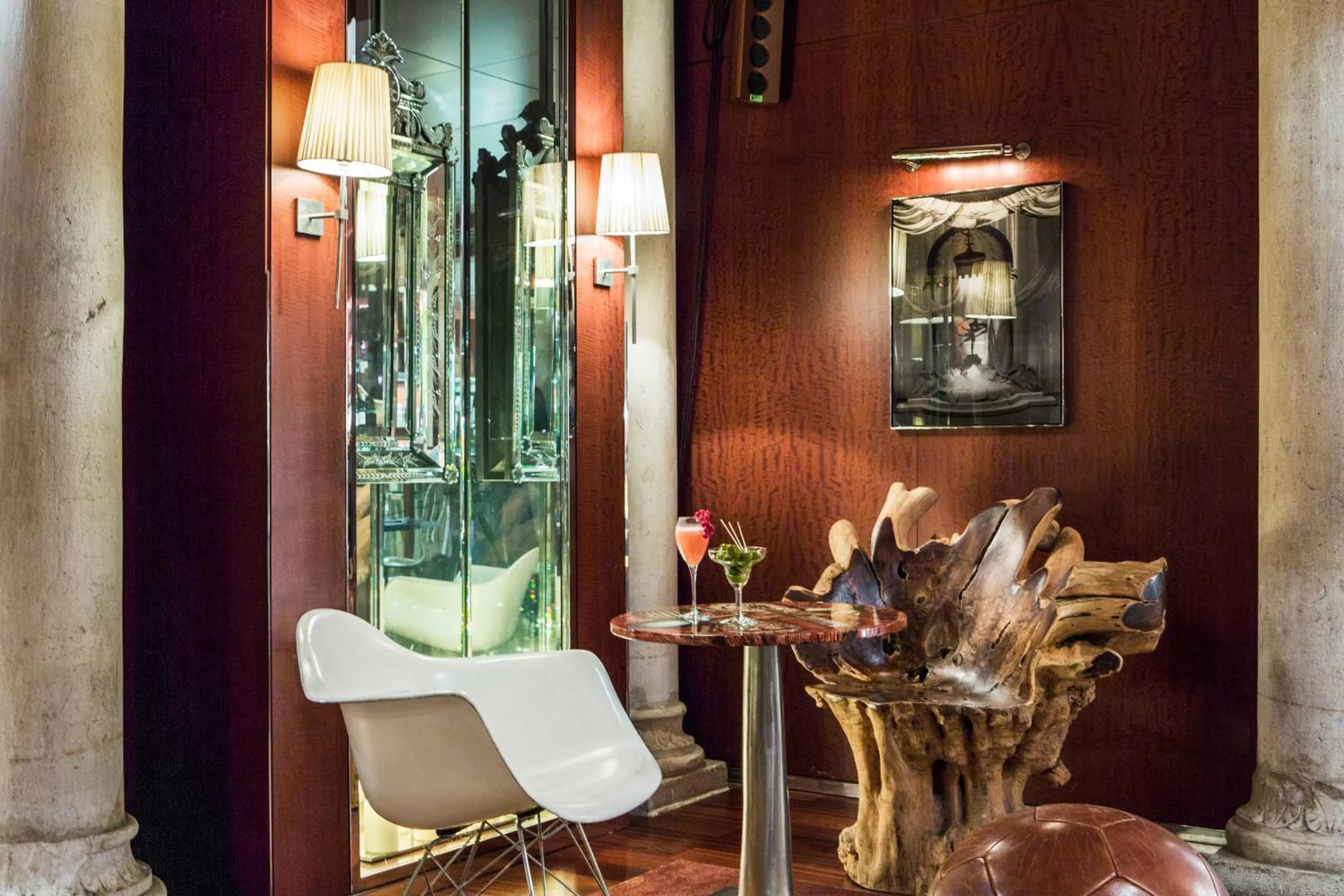 Decorative detail in Hotel Palazzina Grassi