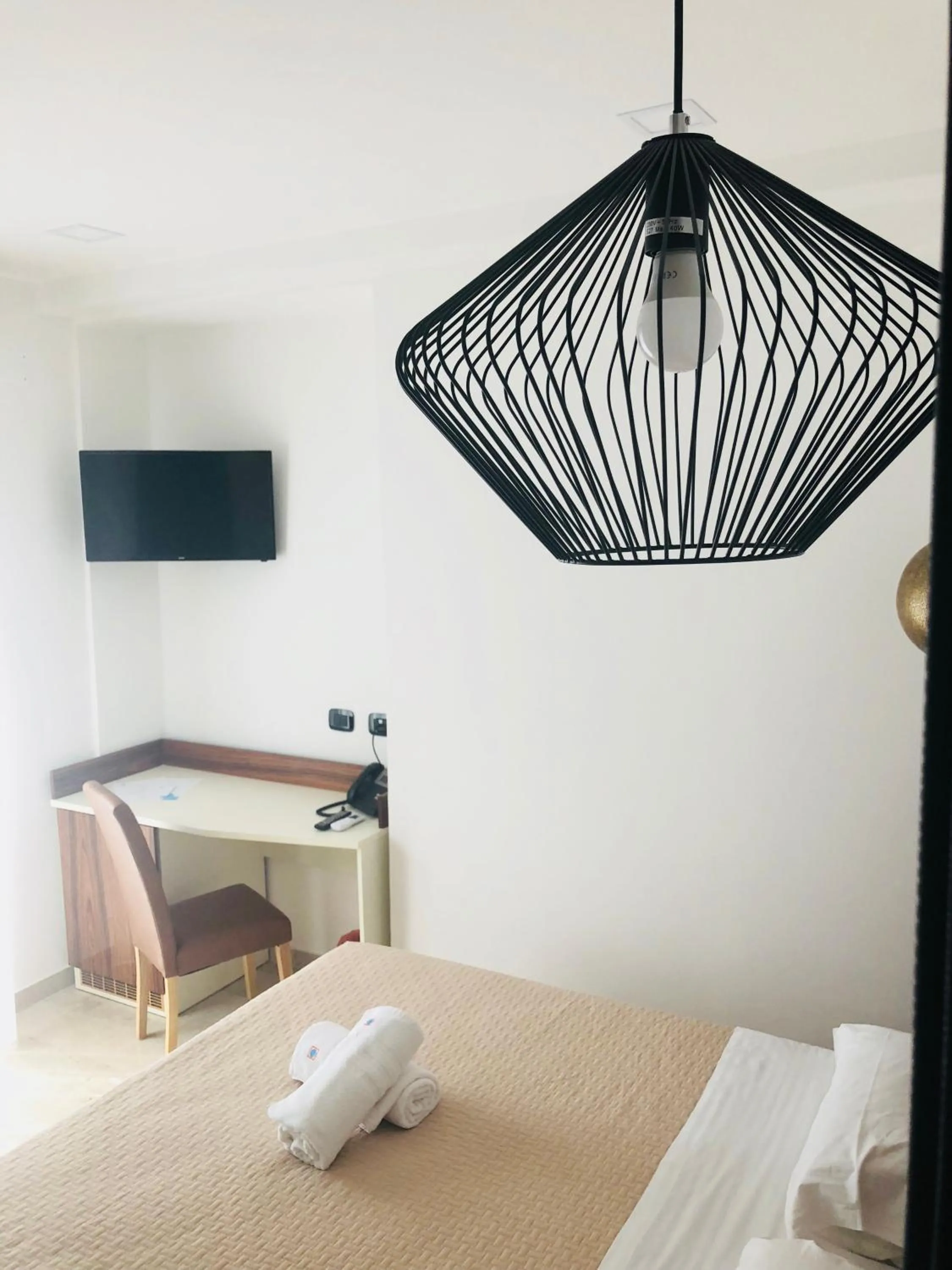 Bed in Albergo Milazzo Inn AiMori