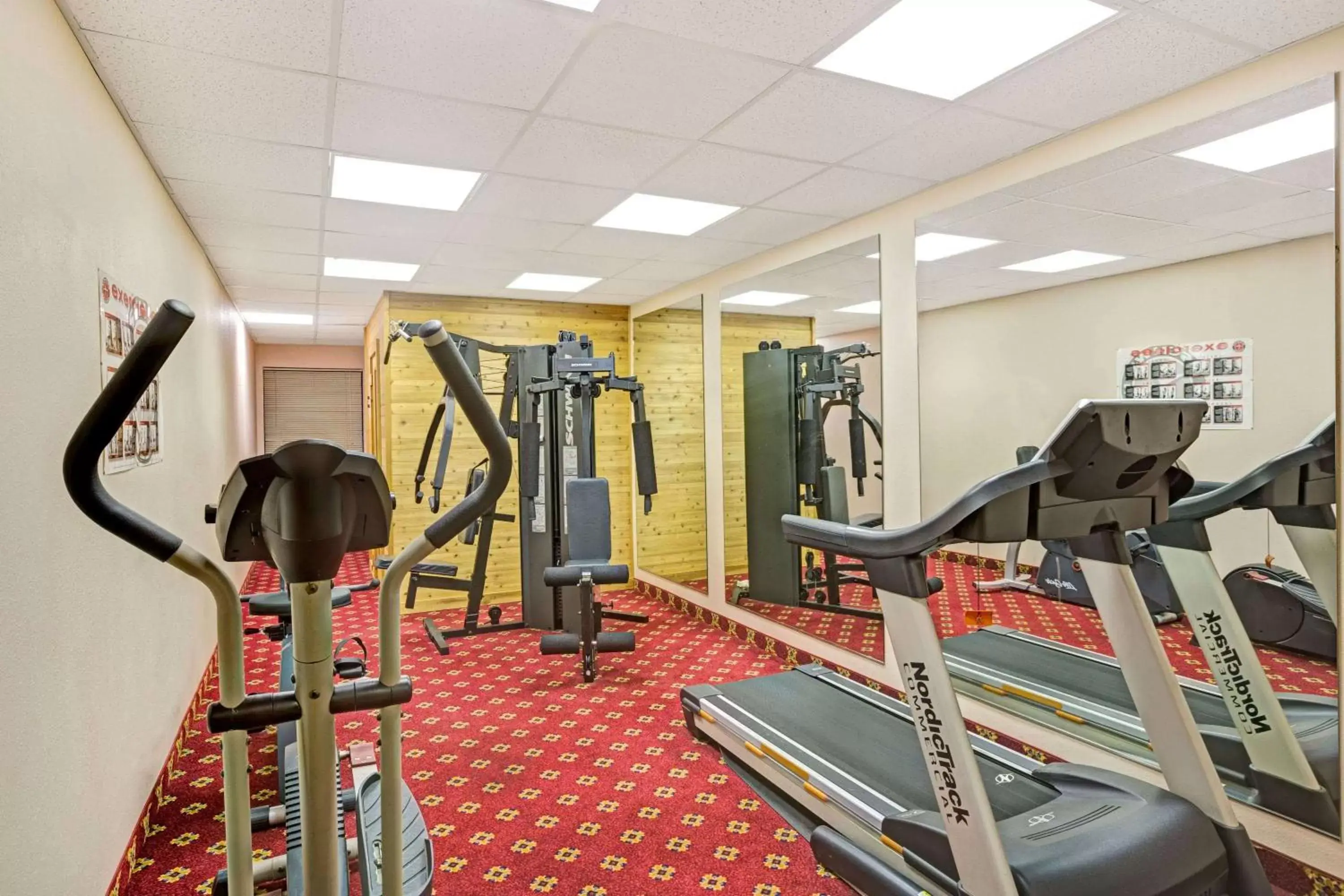 Activities, Fitness Center/Facilities in Days Inn & Suites by Wyndham Louisville SW