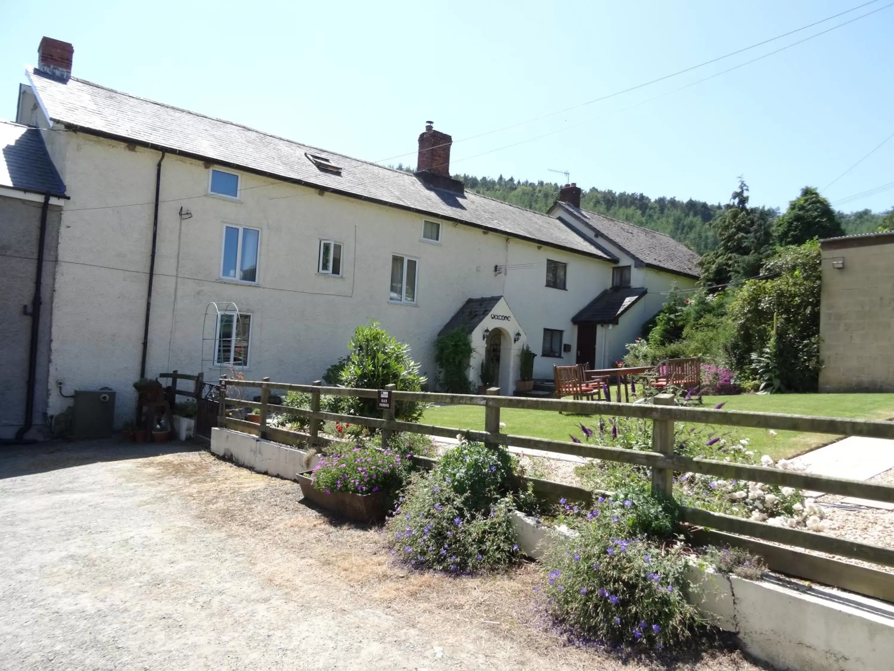 Facade/entrance, Property Building in Middle Woodbatch B&B