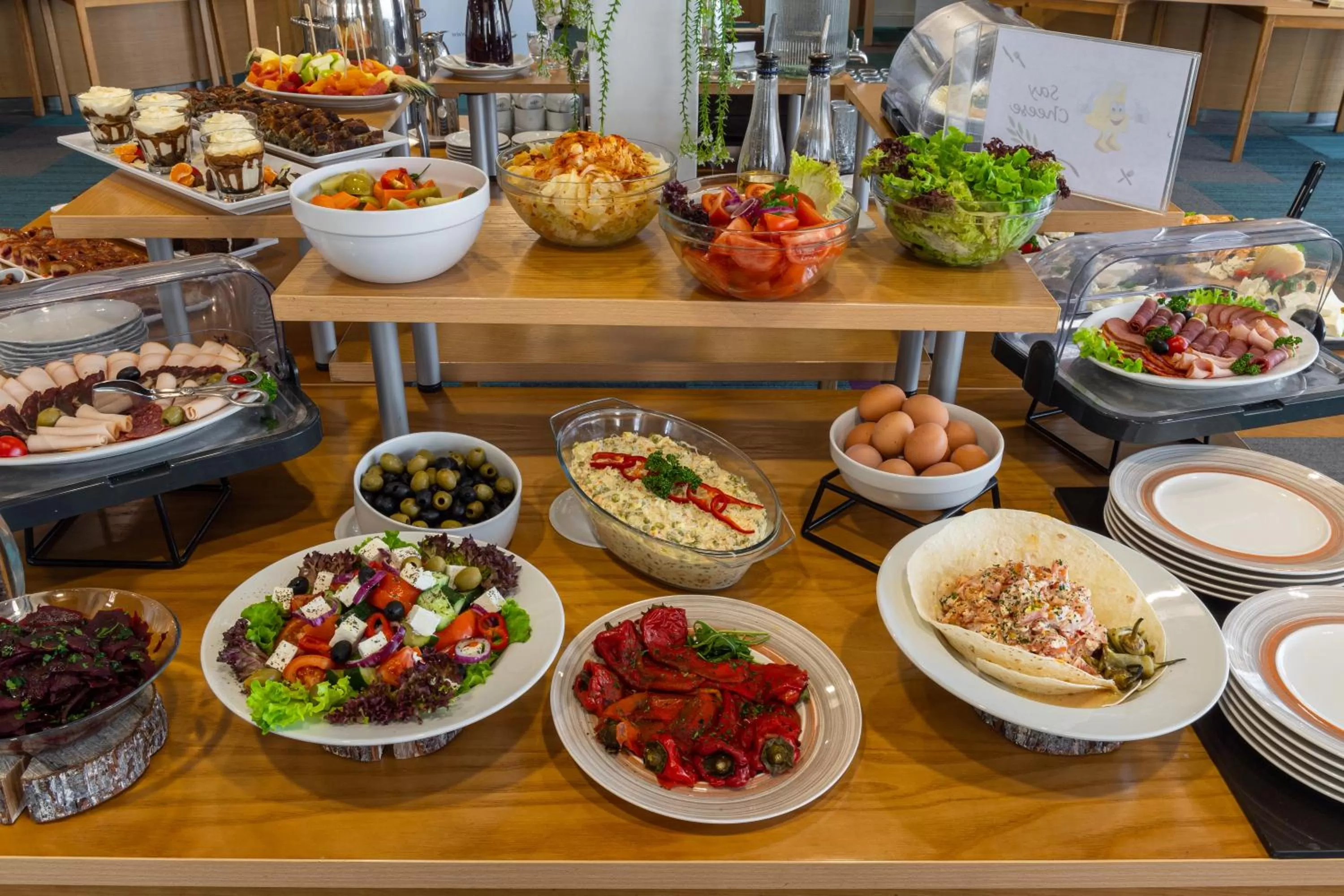 Food and drinks in Putnik Inn Belgrade