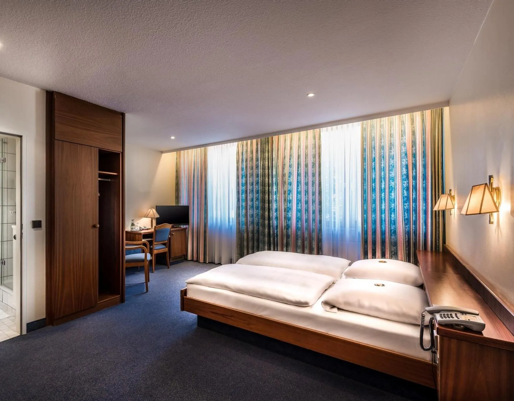 Photo of the whole room in Hotel Alte Wache