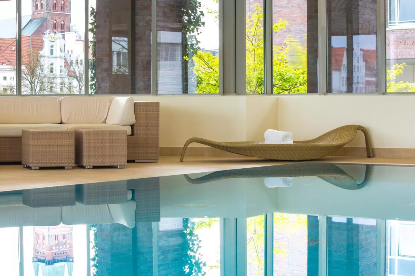 Swimming pool in Radisson Blu Senator Hotel, Lübeck