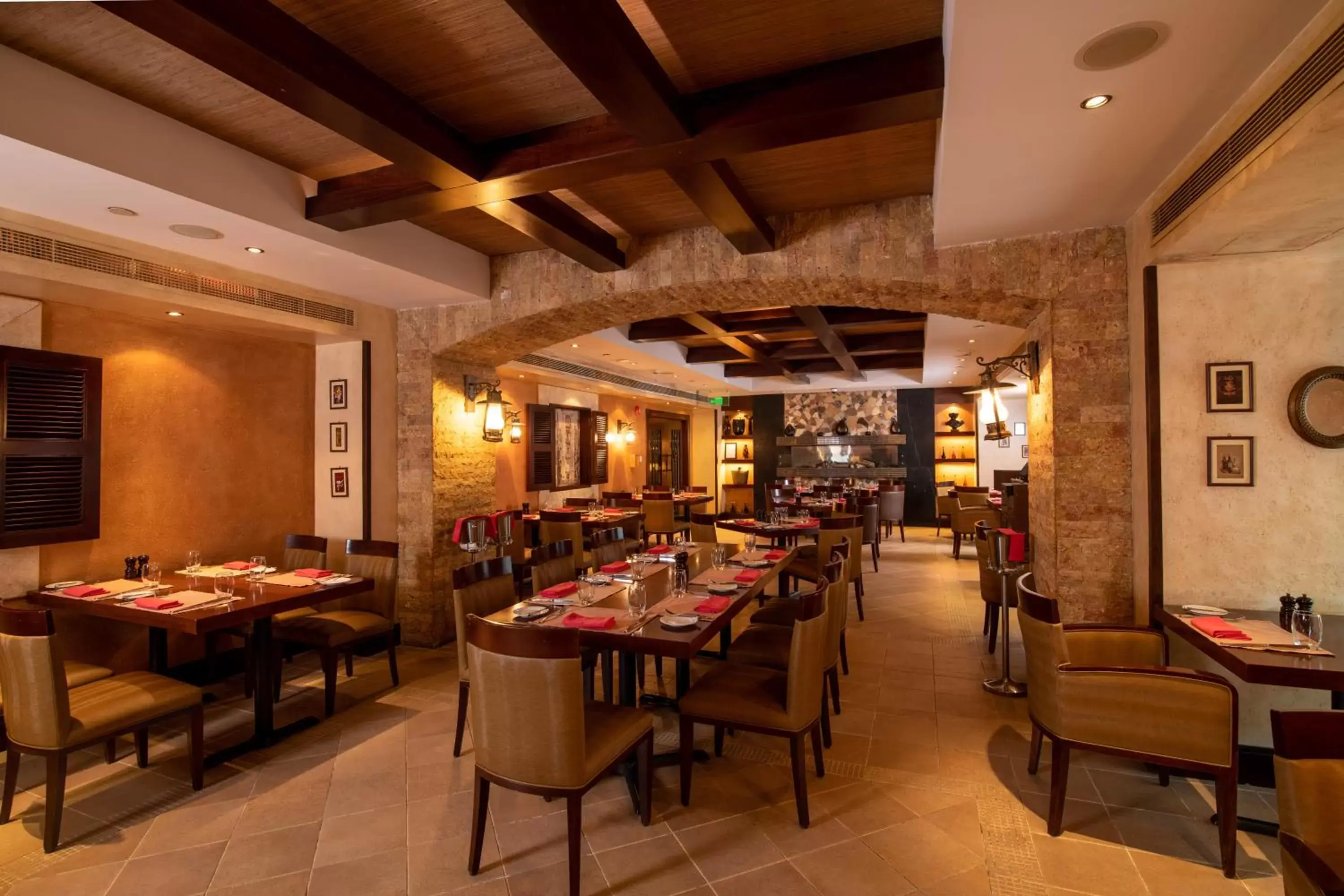 Restaurant/places to eat in Millennium Downtown Restaurant/places to eat in Millennium Downtown