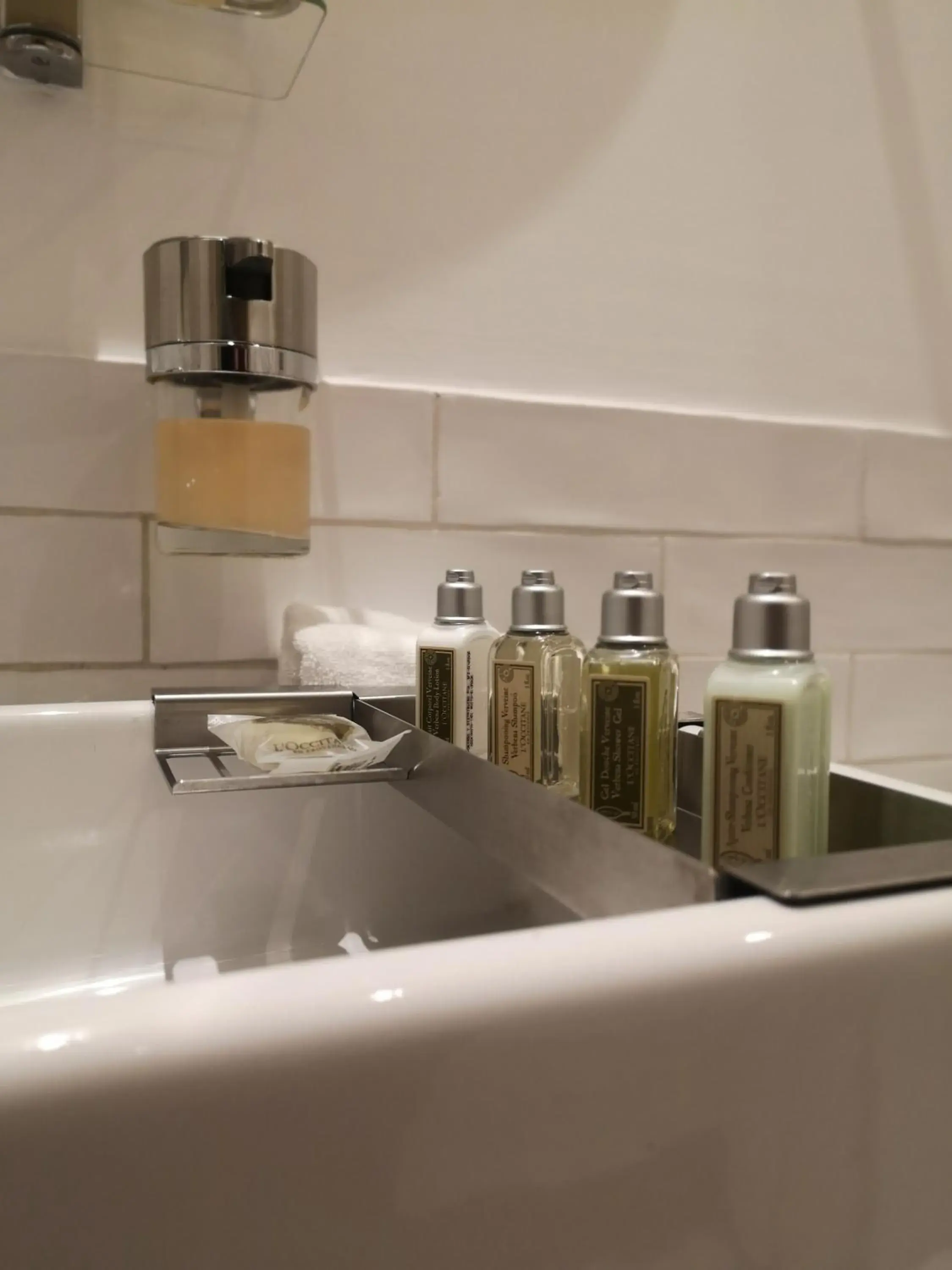 Toilet, Kitchen/Kitchenette in Carlota Sustainable Design Hotel