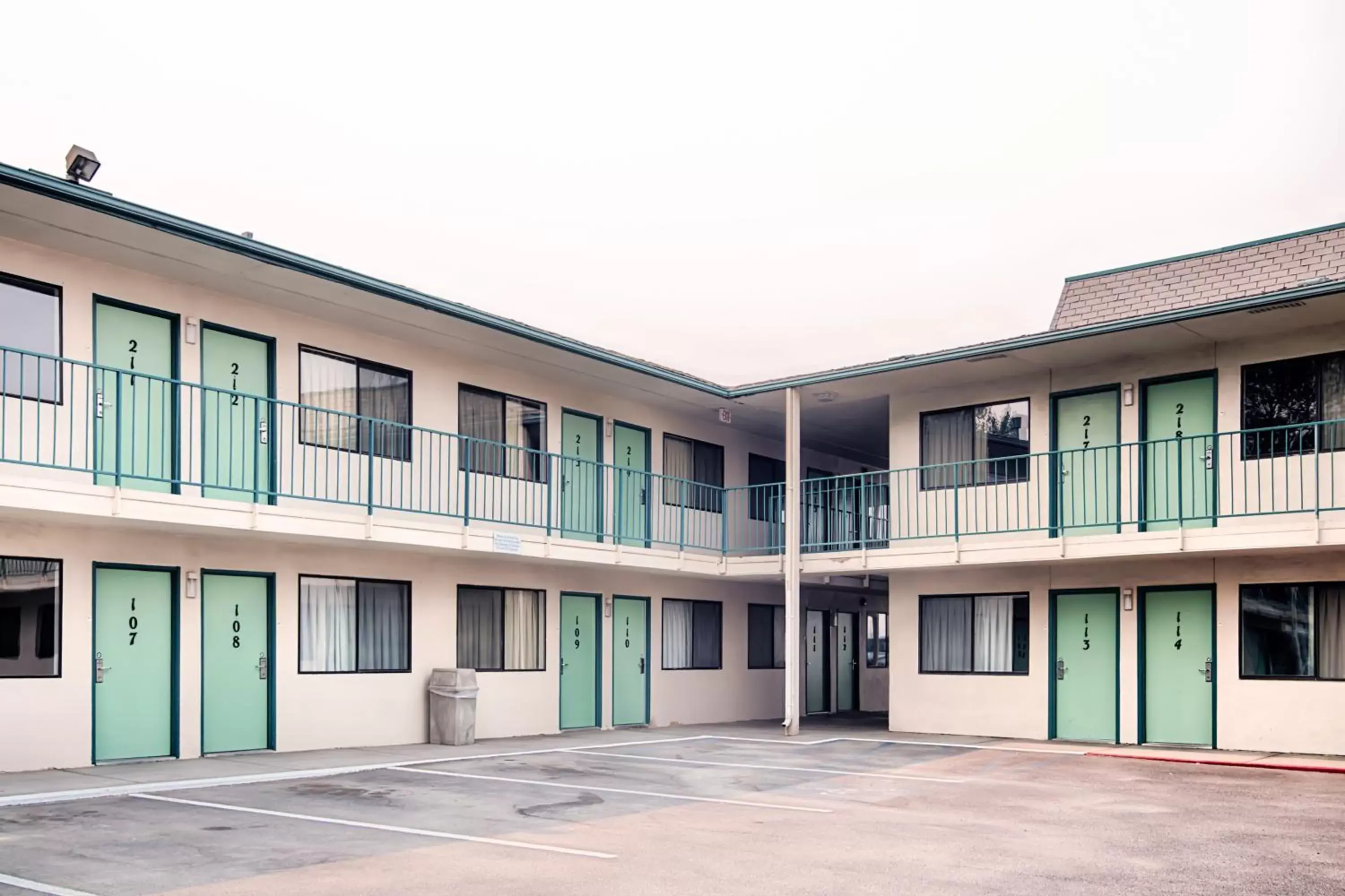 Facade/entrance, Property Building in Motel 6-Winnemucca, NV