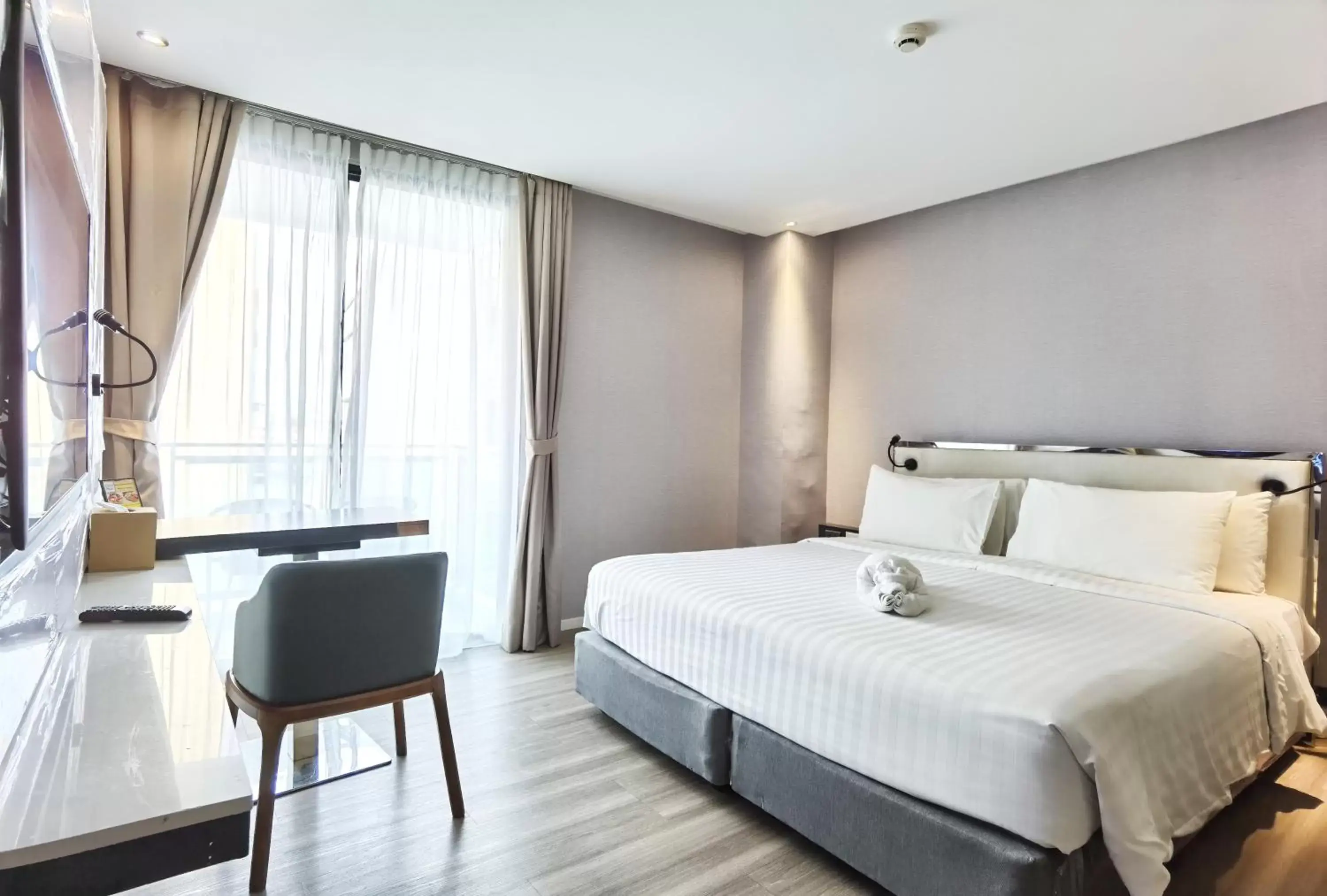 Bedroom, Bed in Citrus Grande Hotel Pattaya by Compass Hospitality