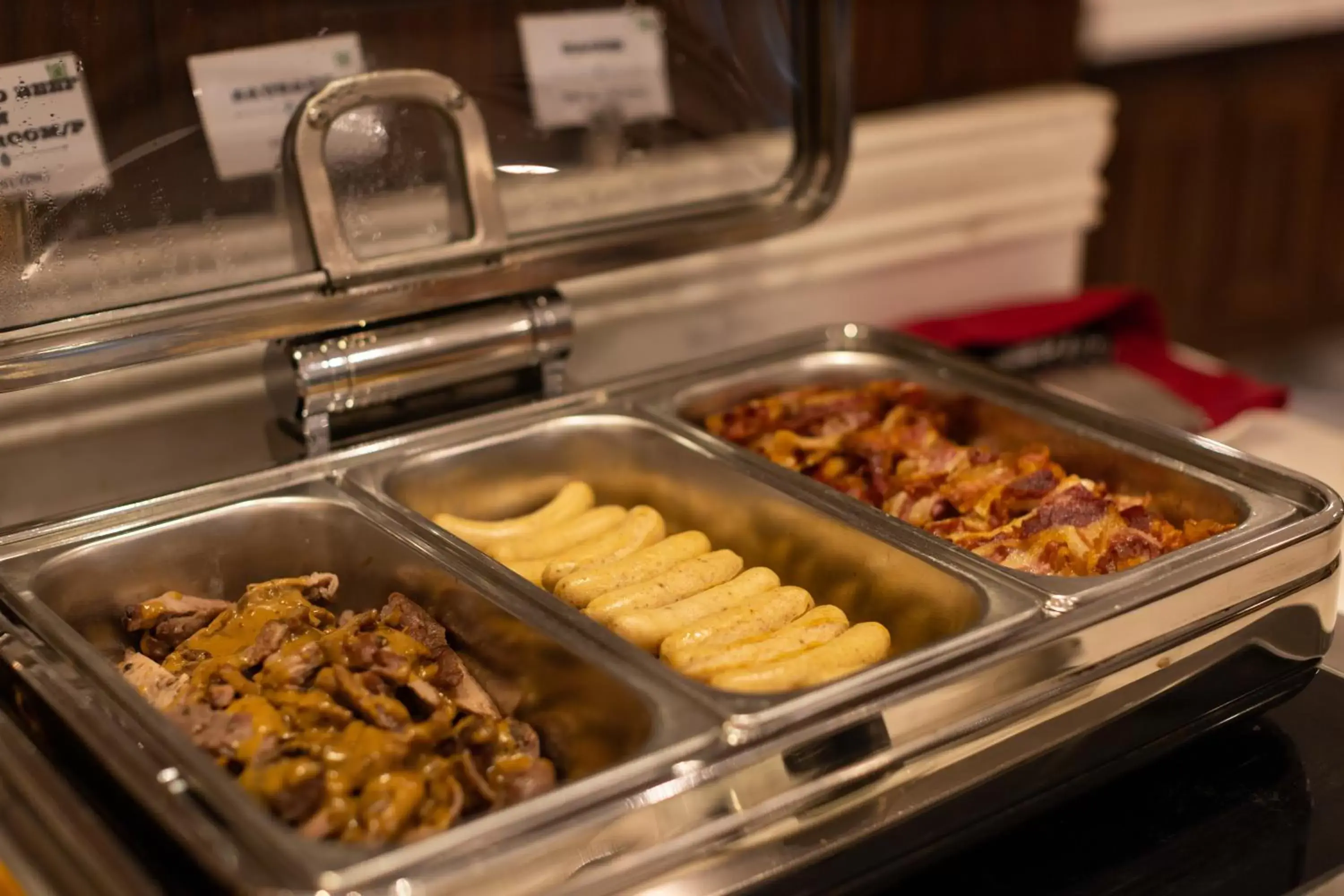 Buffet breakfast in The Lapis Hotel