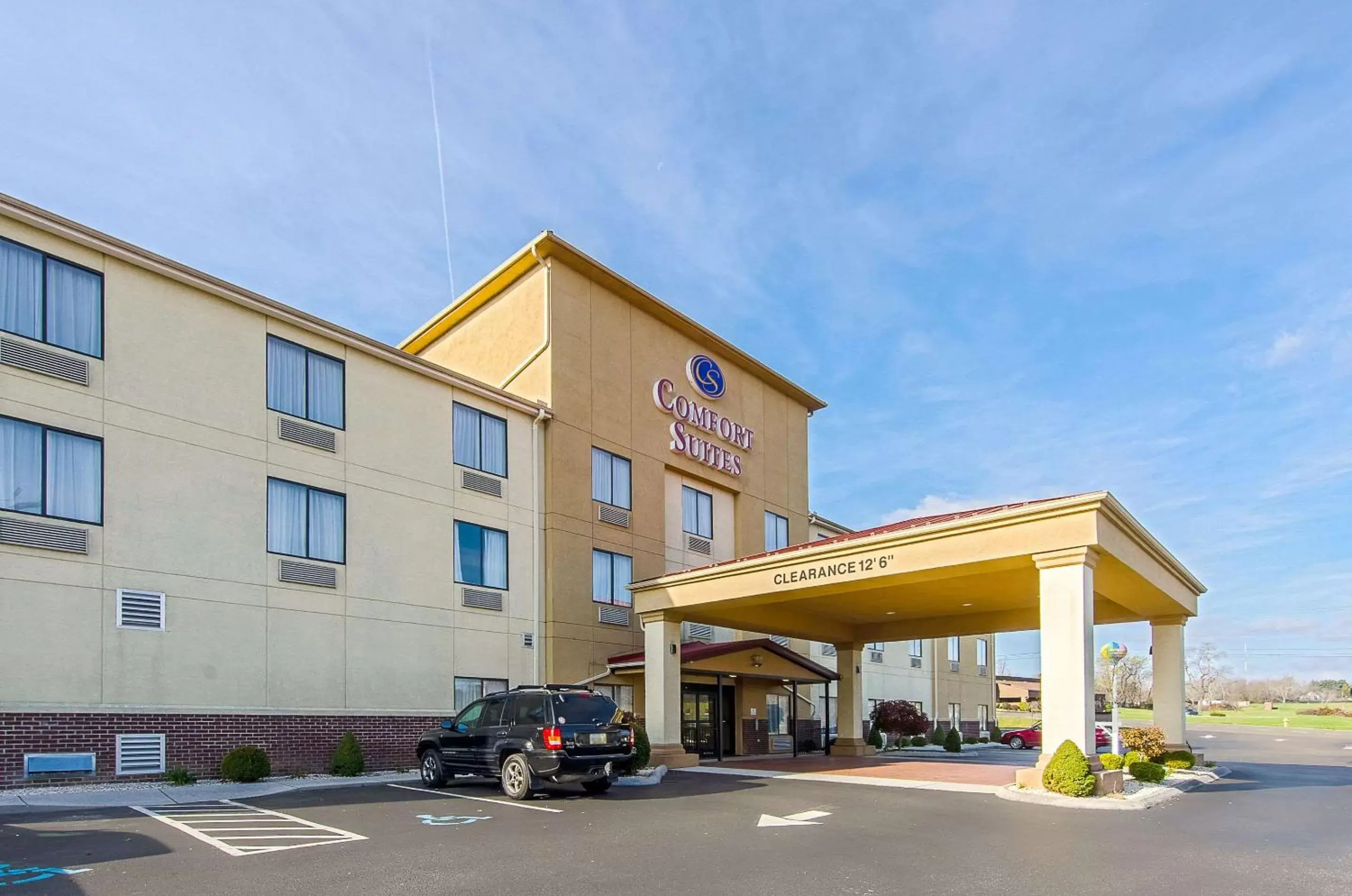 Property building in Comfort Suites Wytheville