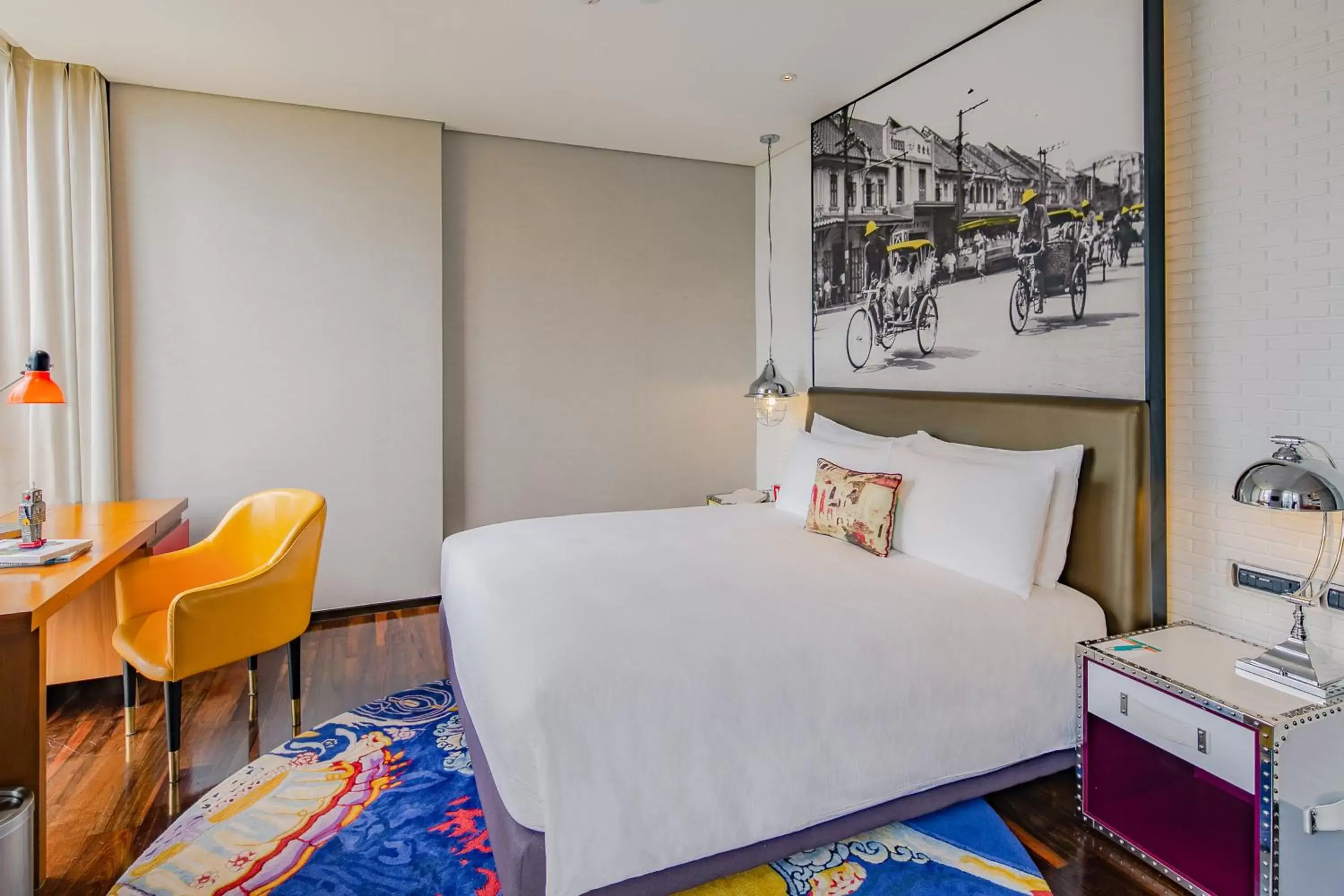 Photo of the whole room, Bed in Hotel Indigo Bangkok Wireless Road, an IHG Hotel