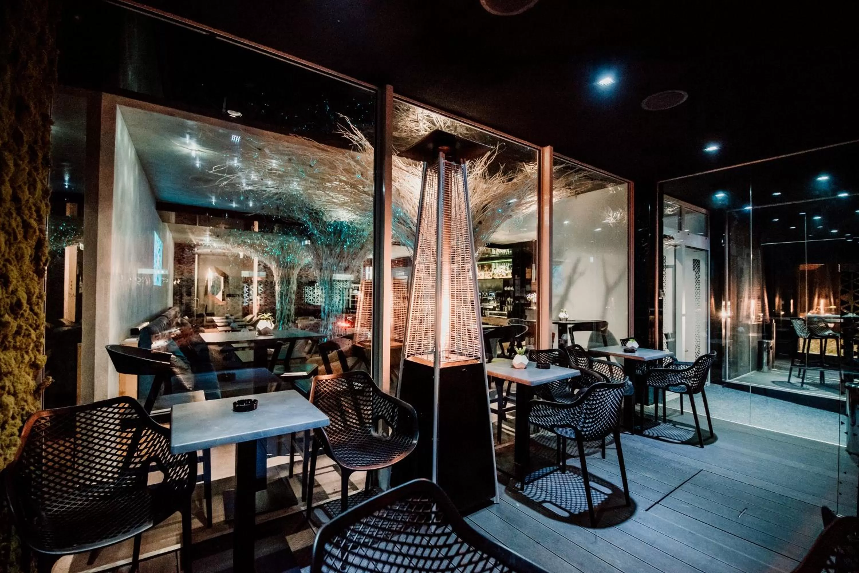 Lounge or bar in BOUTIQUE HOTEL11 with rooftop SPA