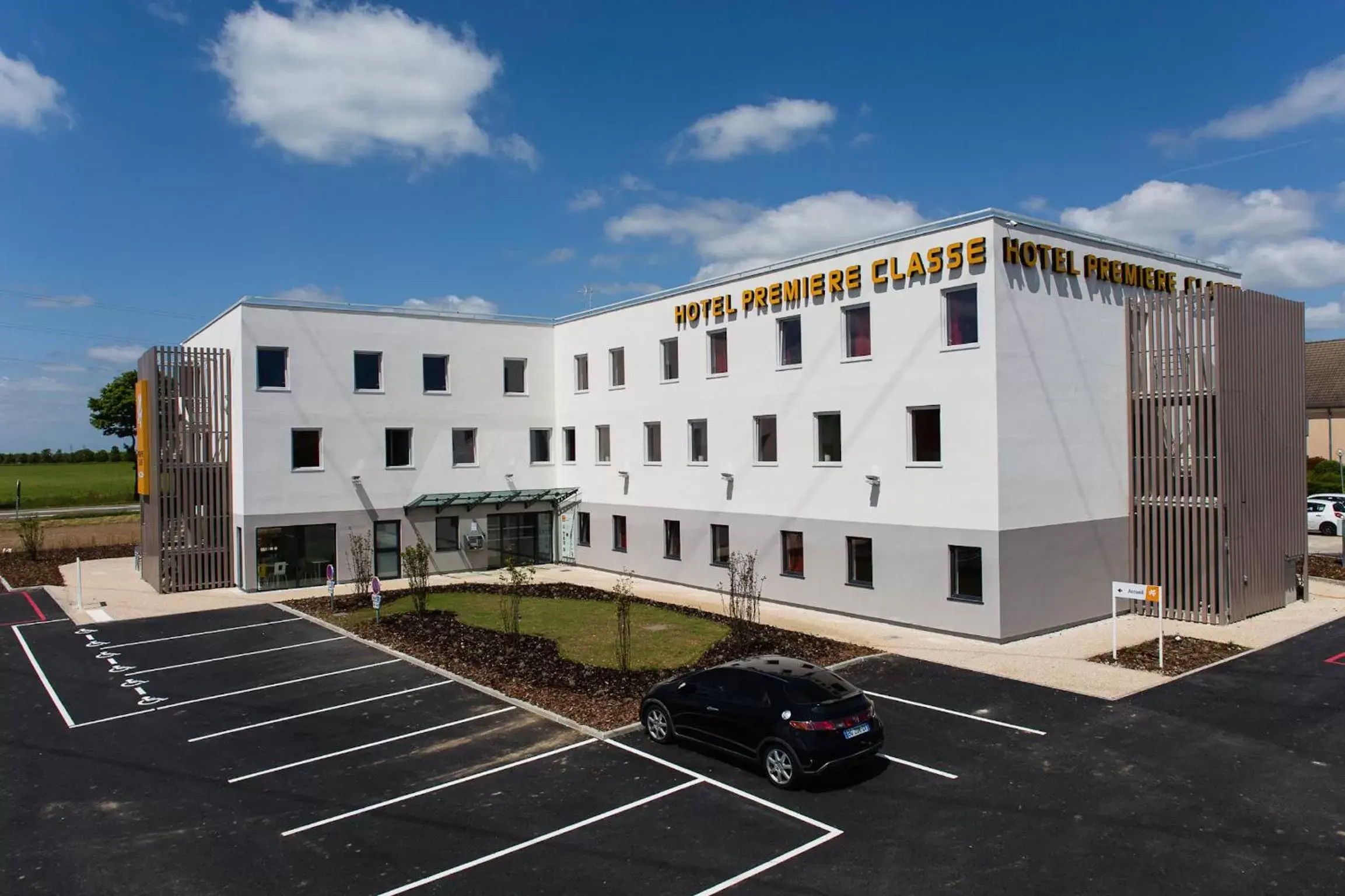 Area and facilities, Property Building in Première Classe Chartres Sud - Barjouville