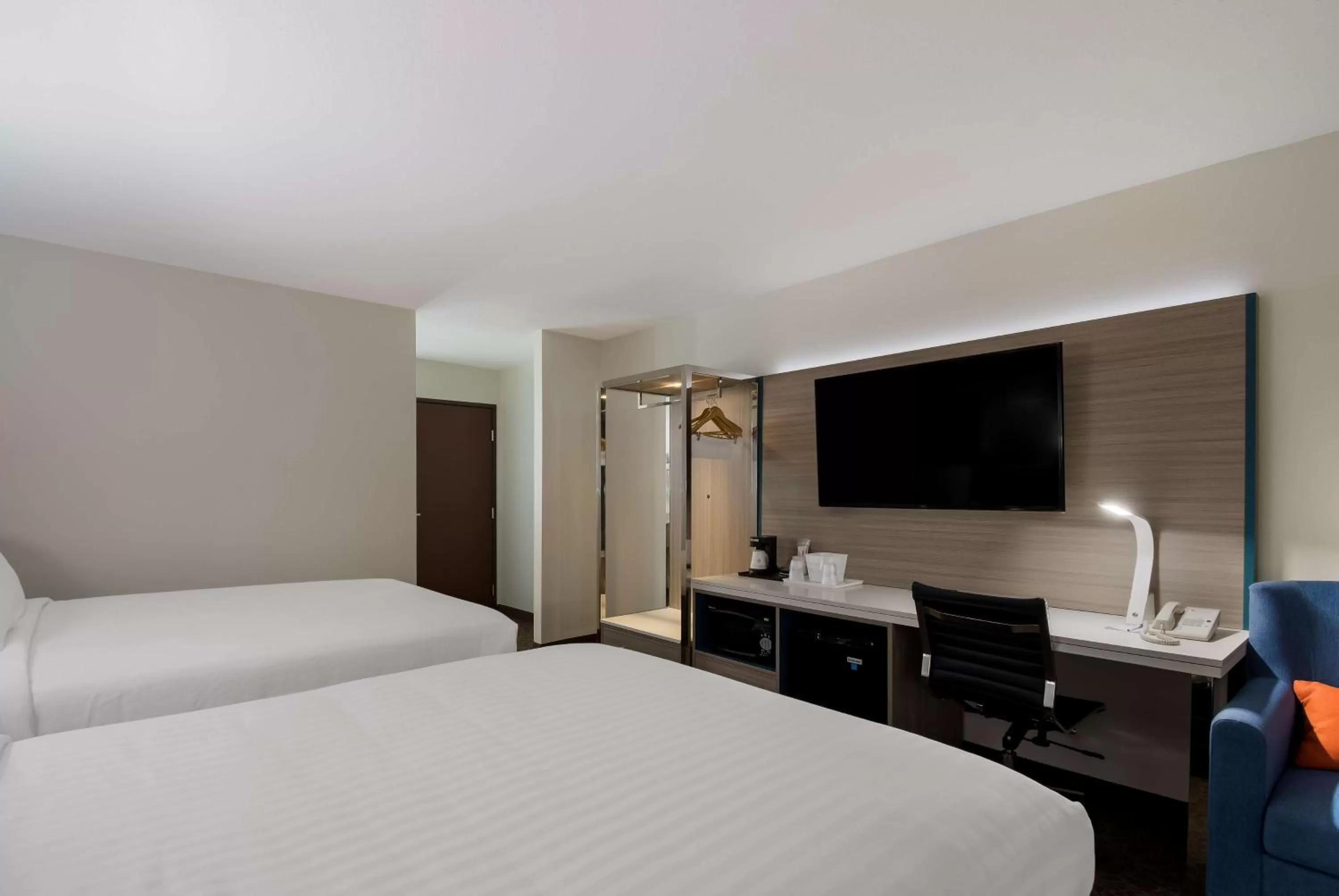 Bedroom, Bed in Best Western Bemidji