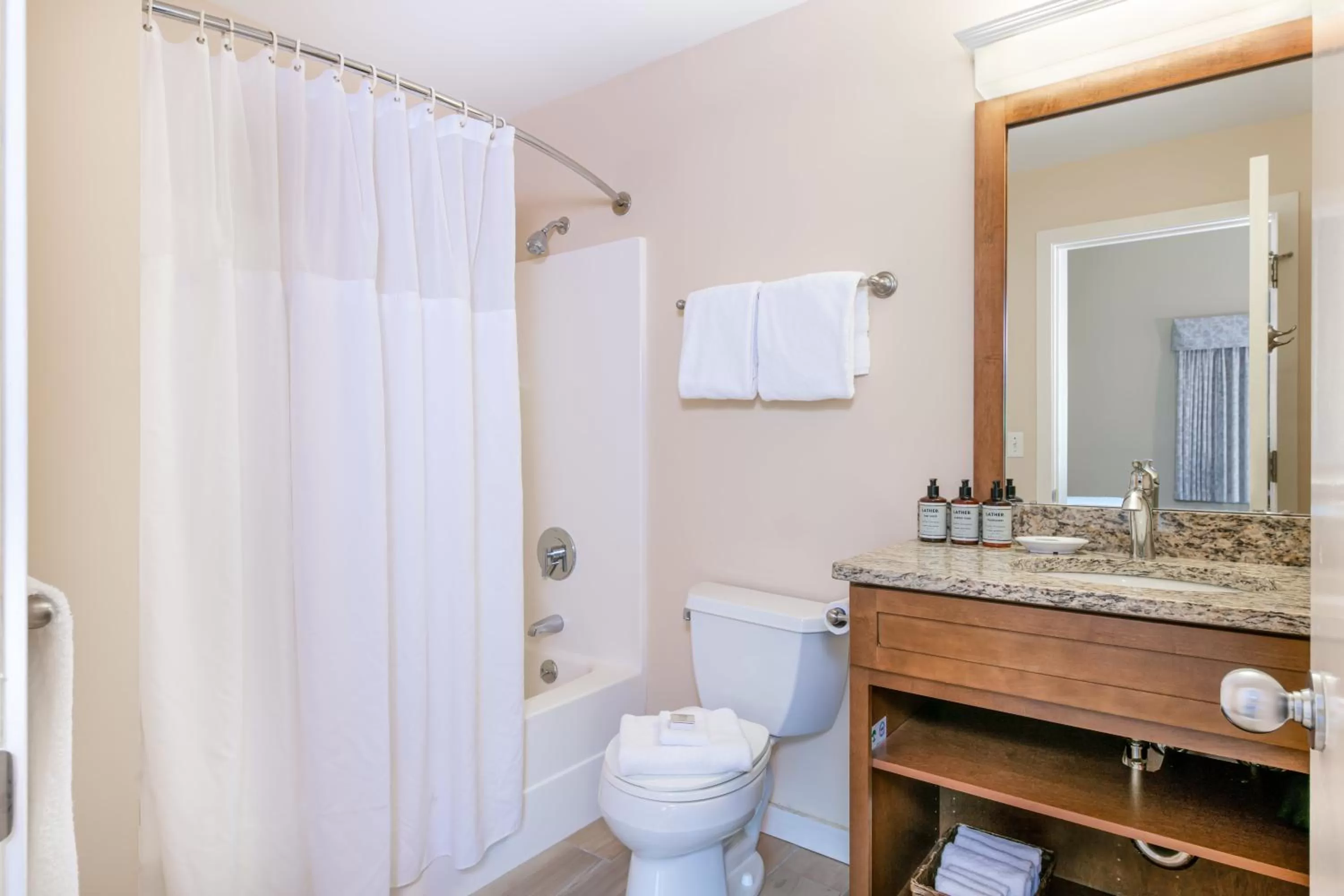 Bedroom in Grand Summit Resort