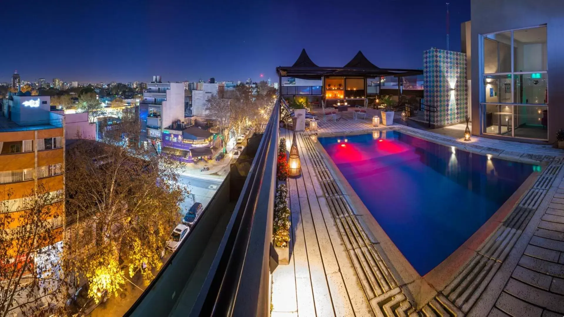 Swimming pool in Be Hollywood! Swimming pool in Be Hollywood!