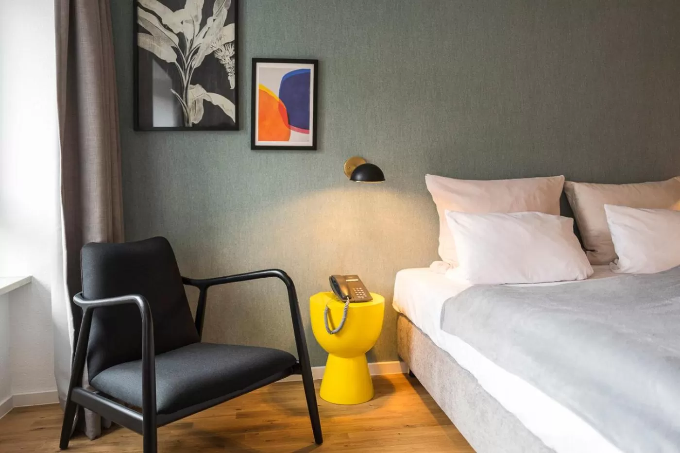 Bed in Genusshotel Krone & Roadtrips bei Basel