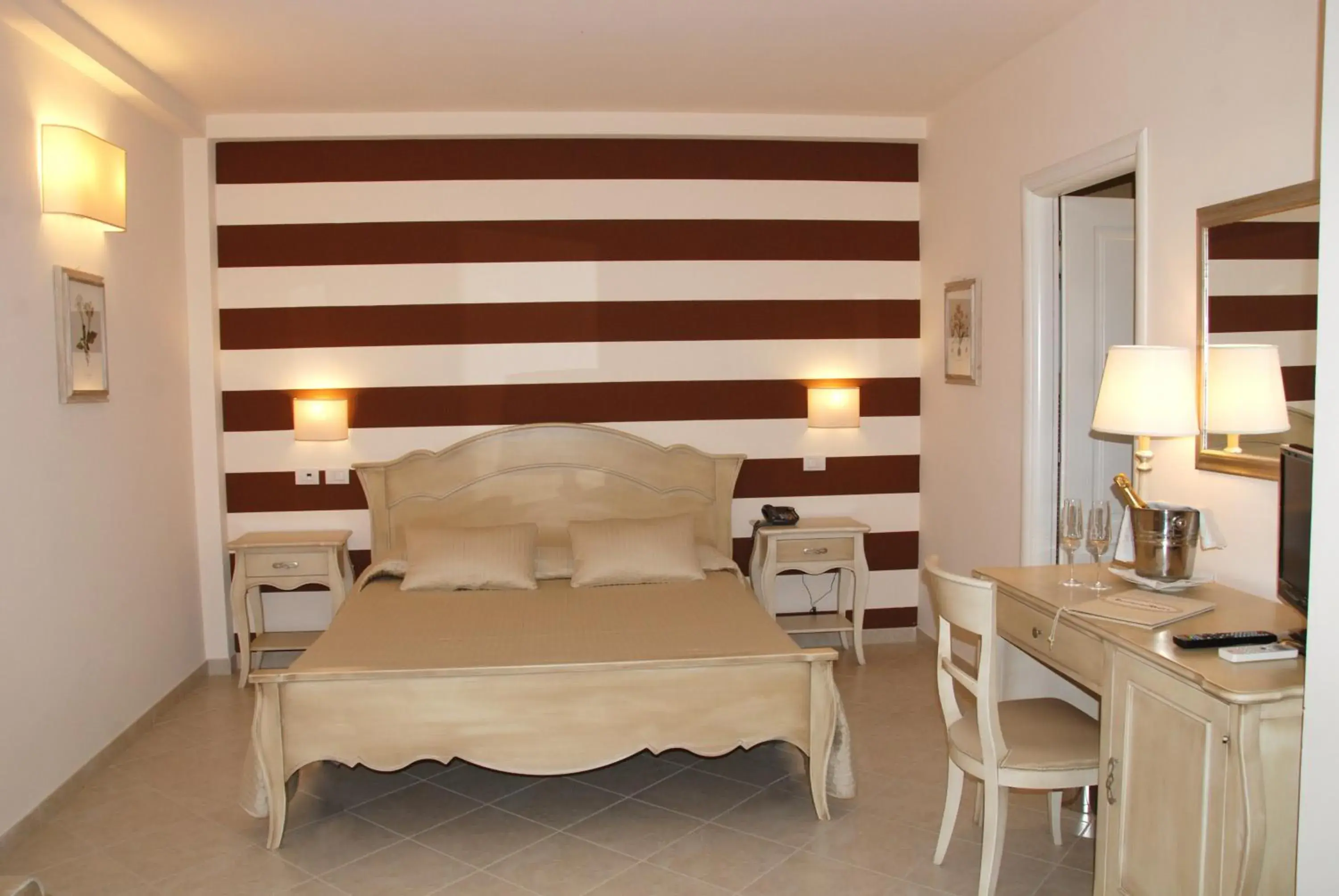 Photo of the whole room, Bed in Alcantara Resort di Charme