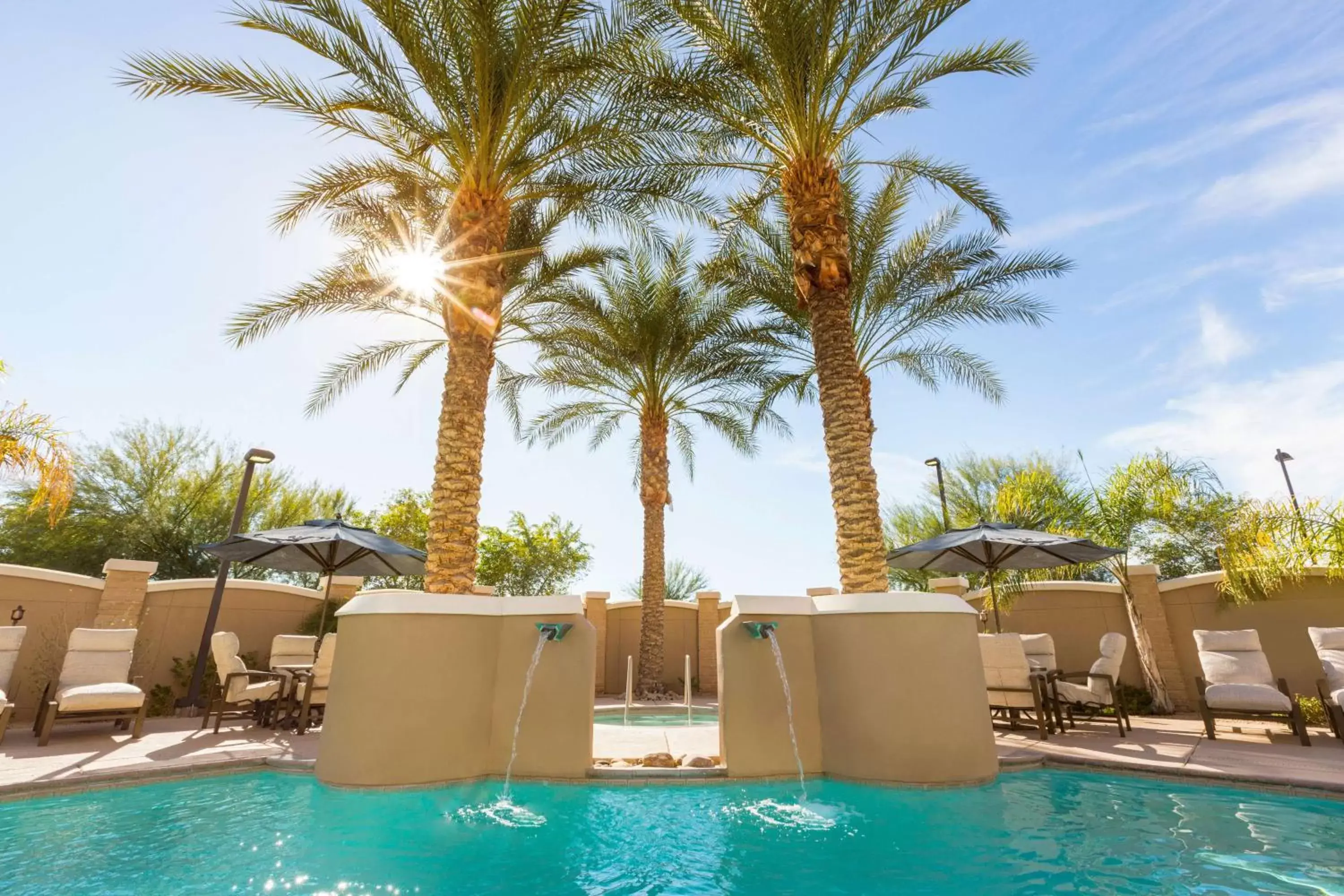 Swimming Pool in Hilton Phoenix Chandler