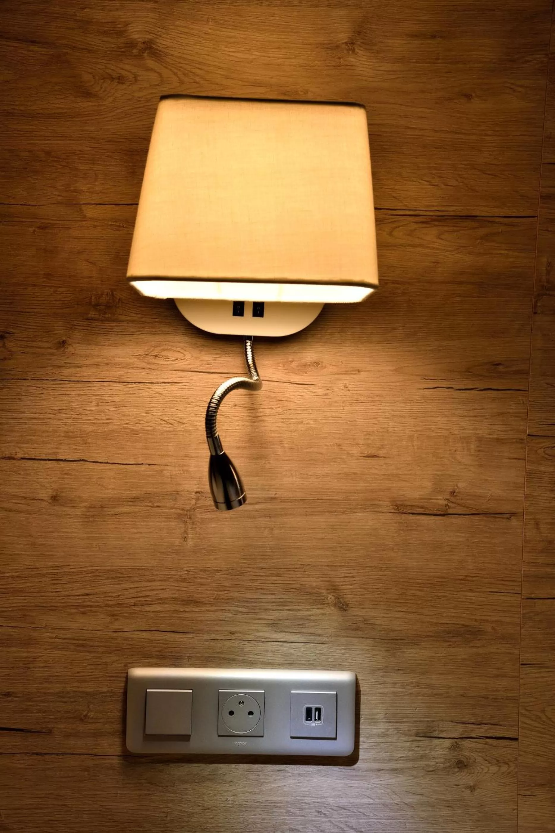 Bedroom in Cit'Hotel Restaurant du Bowling de Millau