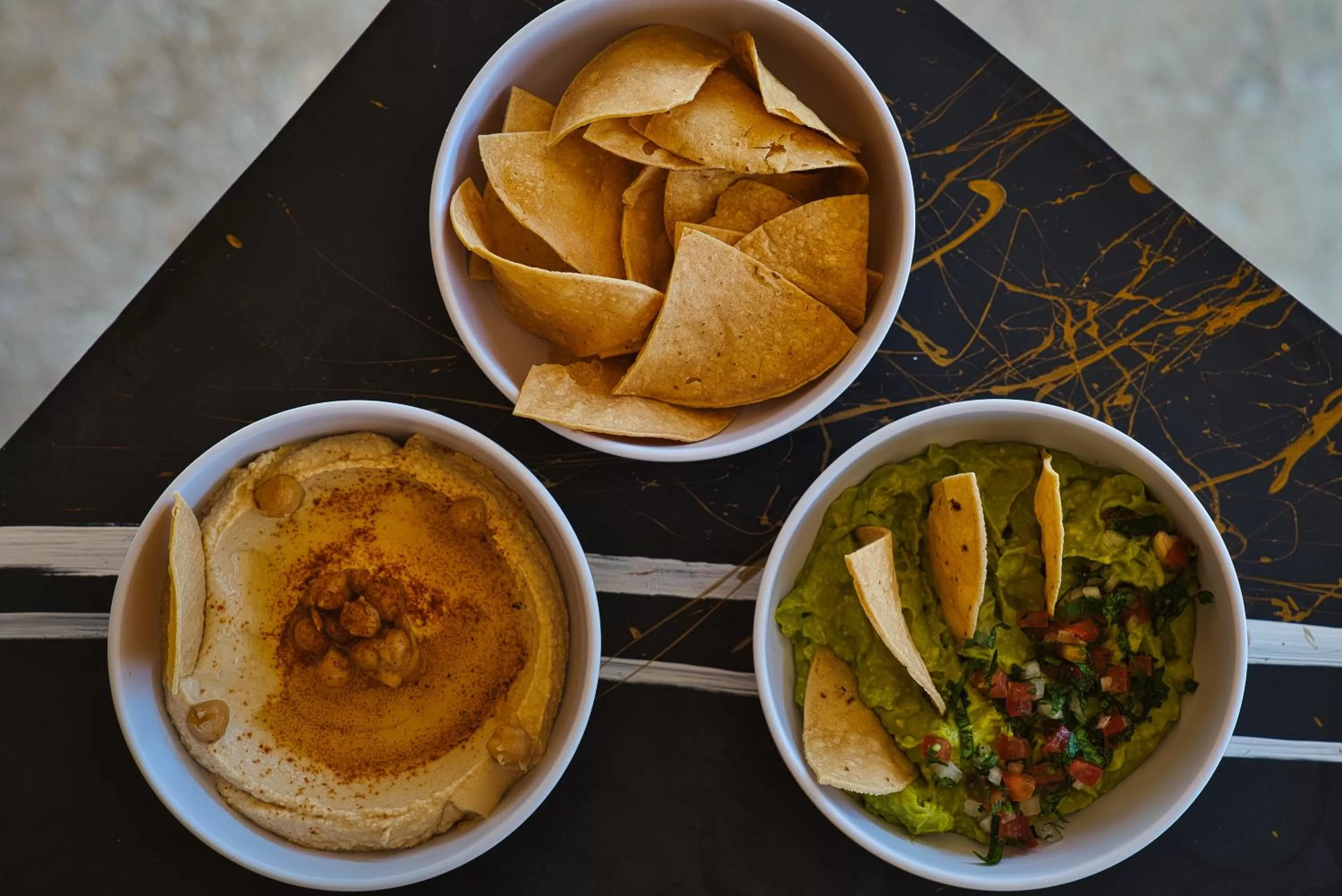 Restaurant/places to eat, Food in Hotel Cache