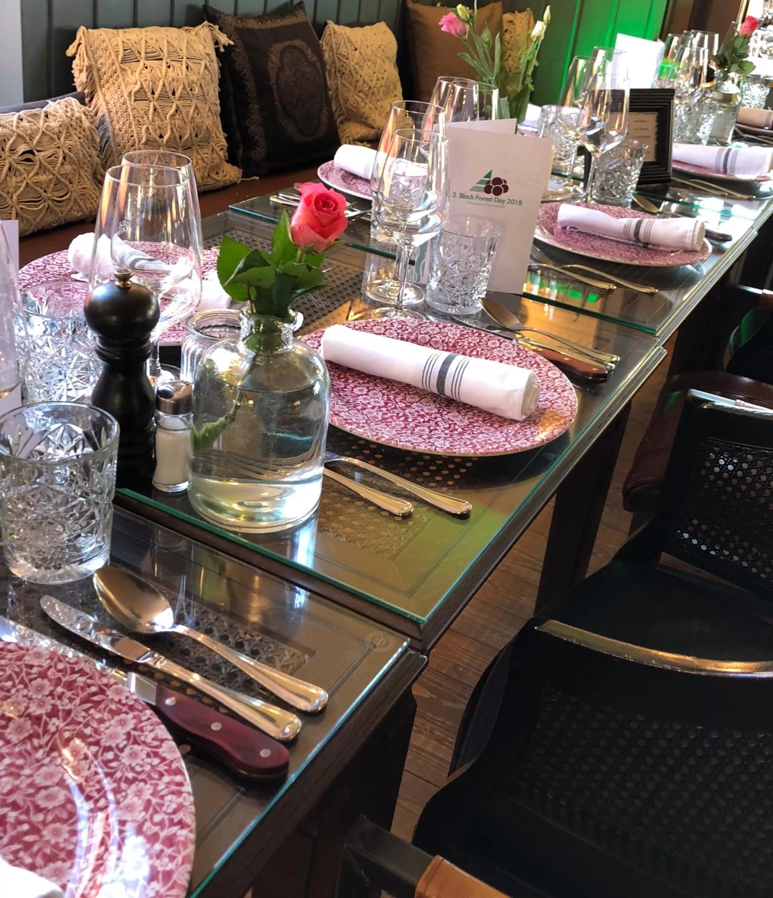 Restaurant/places to eat in Hafen 17 Hotel Küche Bar