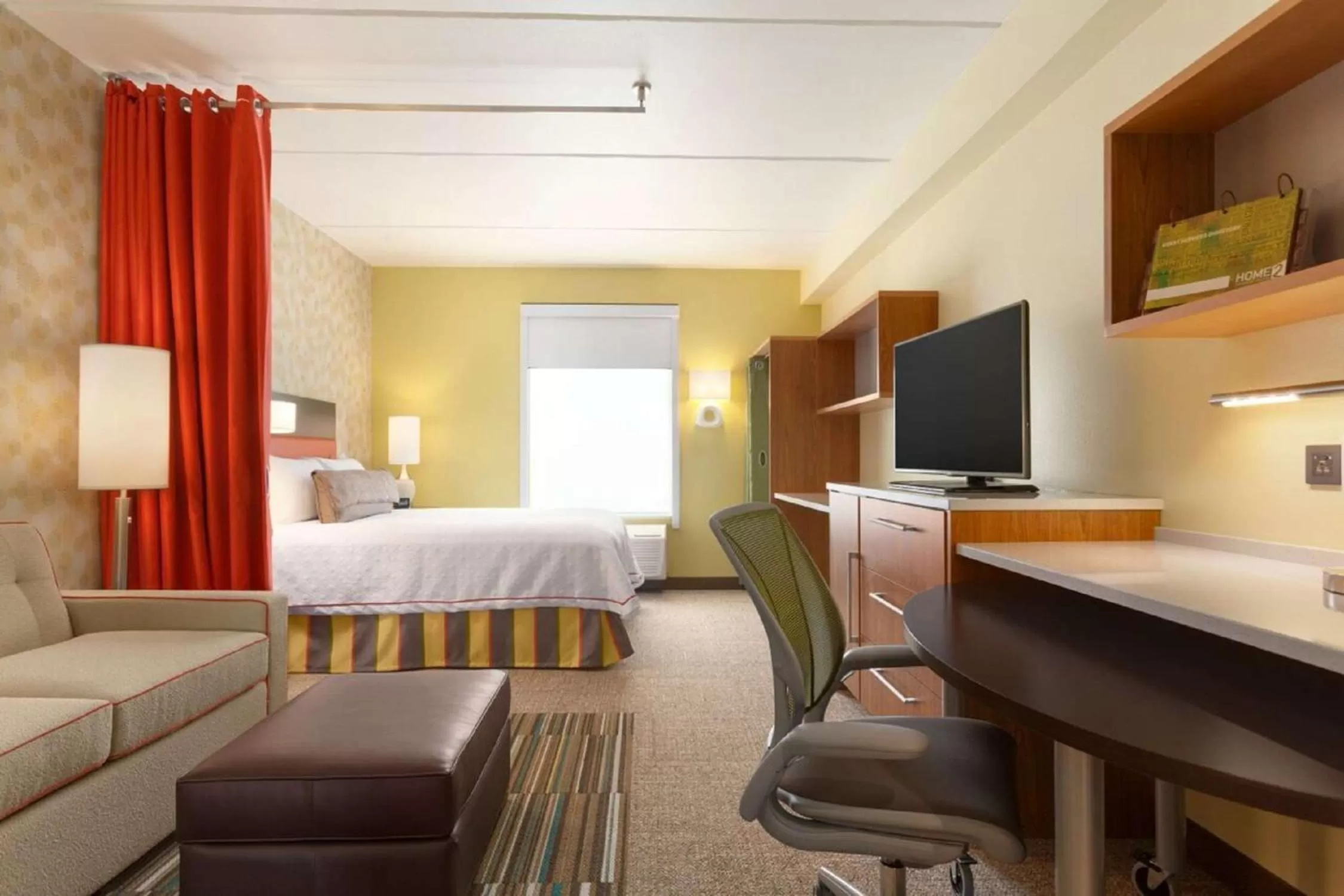 Bed in Home2 Suites by Hilton Albany Airport/Wolf Rd